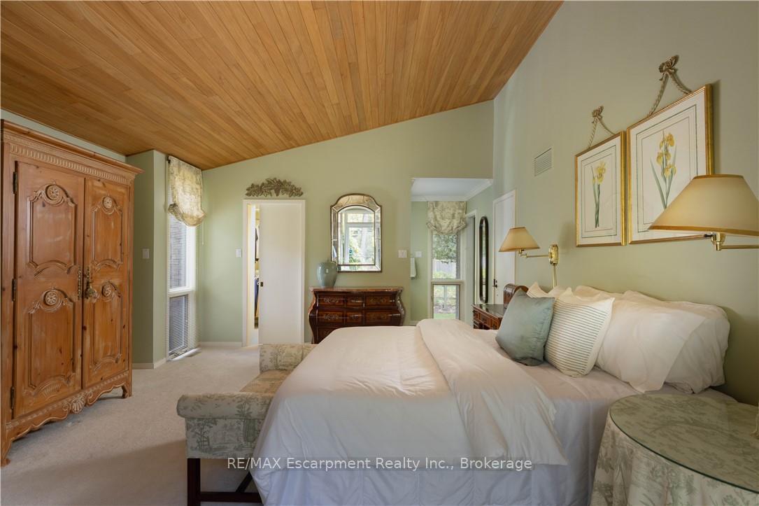 Photo 21 of 1168 Carey Road, Oakville, Morrison — HOMEH