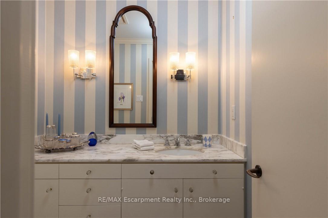 Photo 26 of 1168 Carey Road, Oakville, Morrison — HOMEH