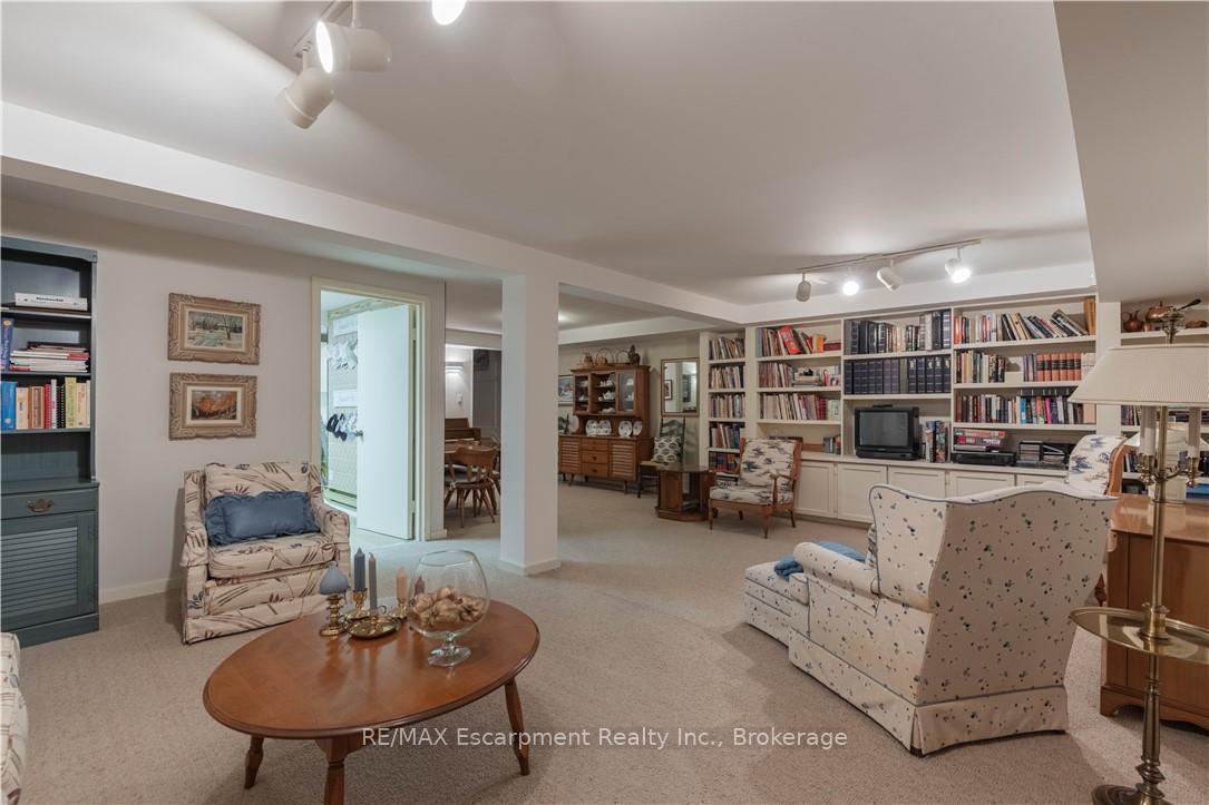 Photo 27 of 1168 Carey Road, Oakville, Morrison — HOMEH