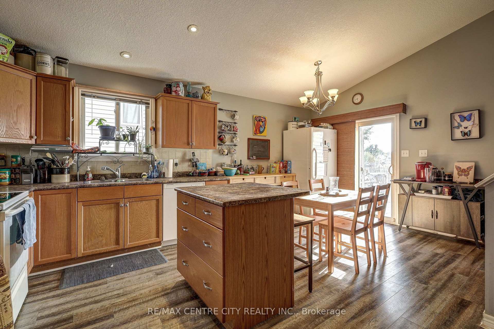 Photo 27 of 26 Glenview Court, St. Thomas — HOMEH