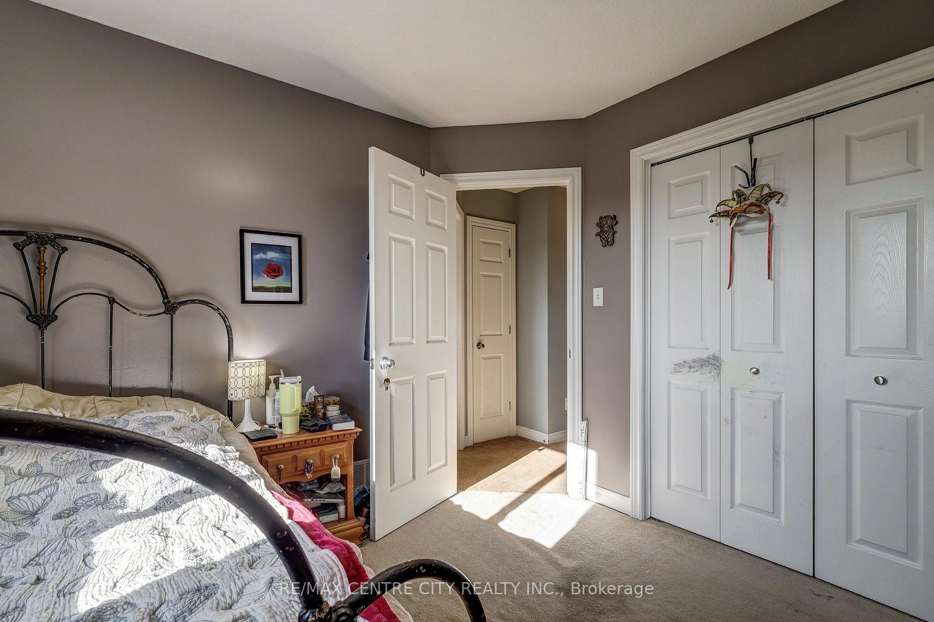 Photo 37 of 26 Glenview Court, St. Thomas — HOMEH