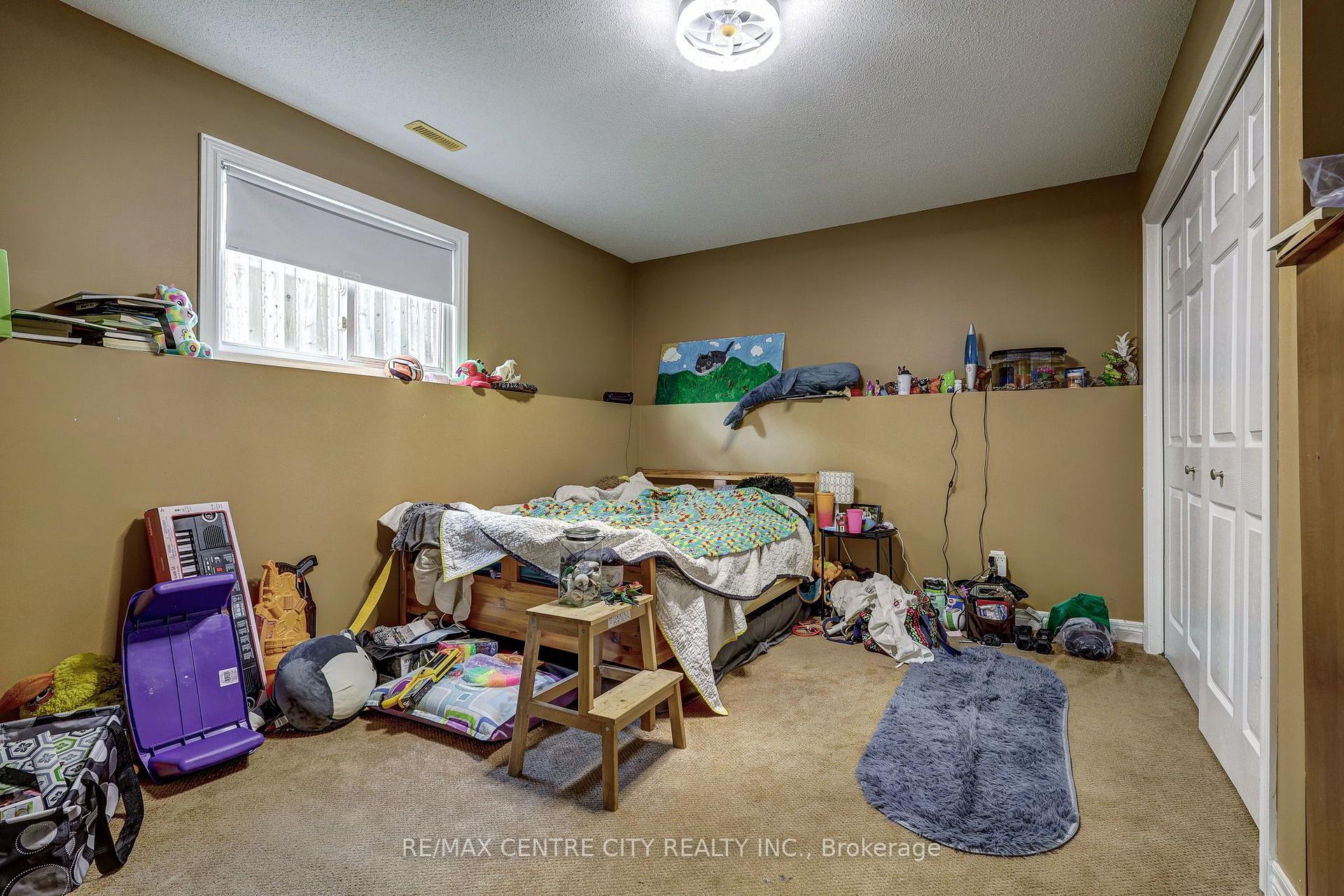 Photo 40 of 26 Glenview Court, St. Thomas — HOMEH