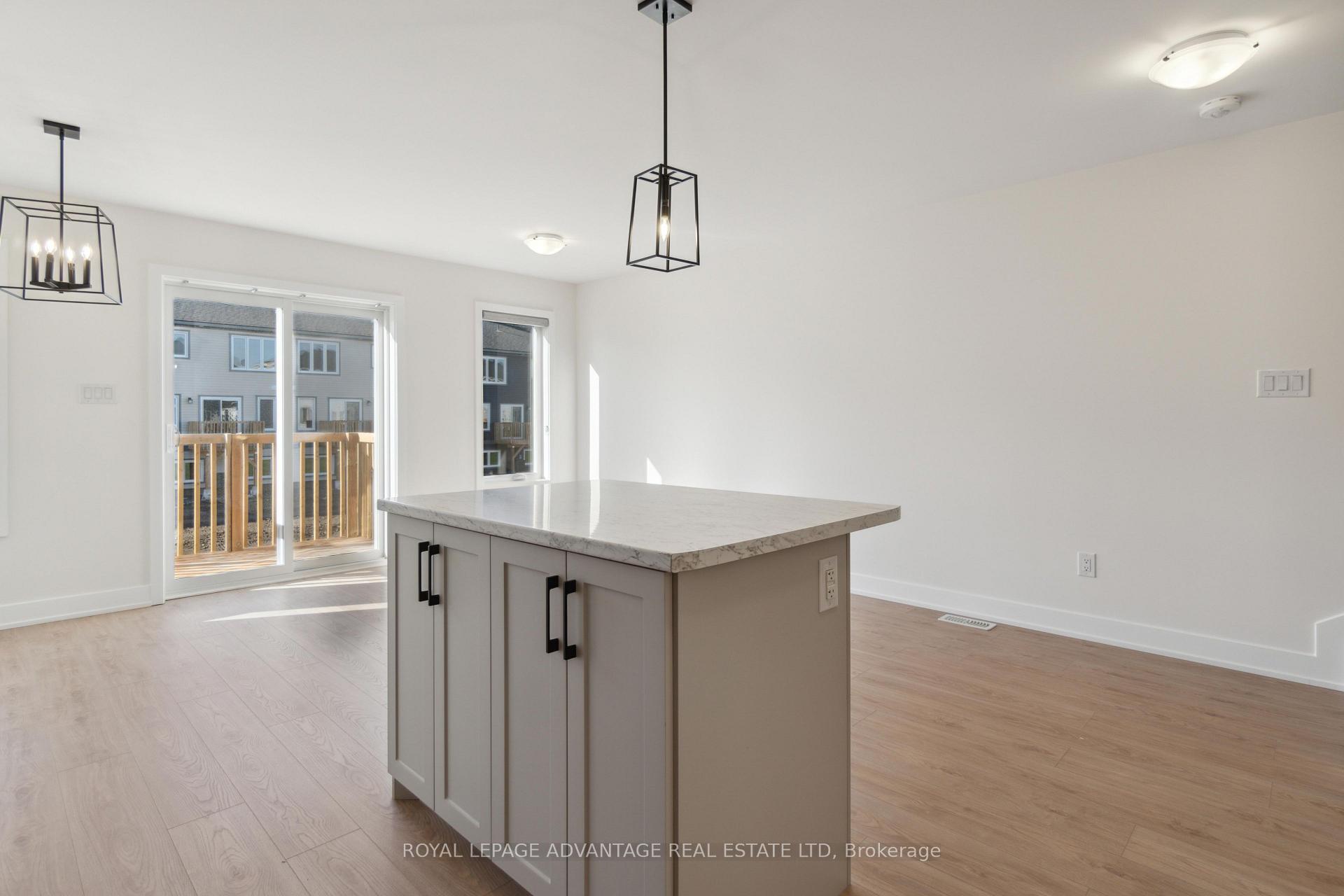 Photo 11 of 5 Whitcomb Crescent, Smiths Falls, Smiths Falls — HOMEH