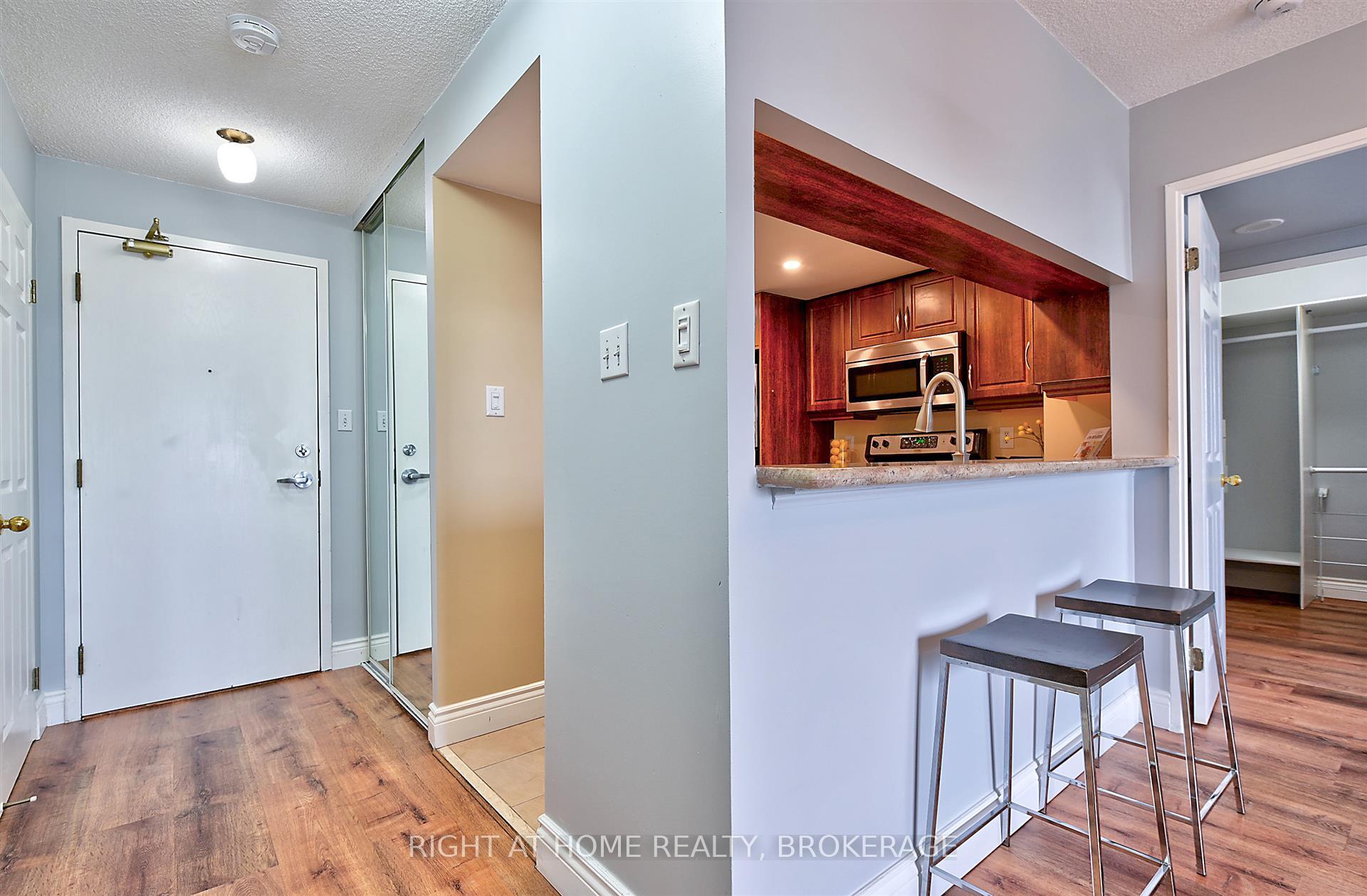 Photo 4 of Unit 206, 101 Subway Crescent, Etobicoke, Islington-City Centre West — HOMEH