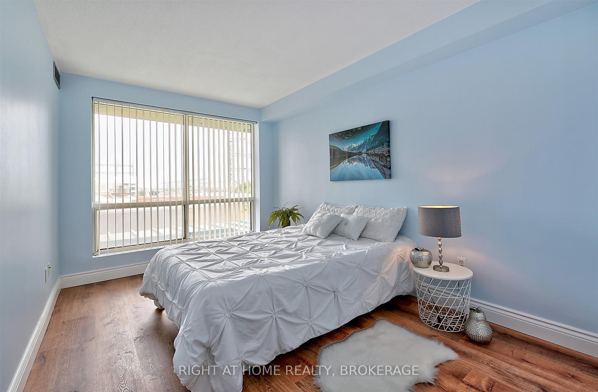 Photo 16 of Unit 206, 101 Subway Crescent, Etobicoke, Islington-City Centre West — HOMEH