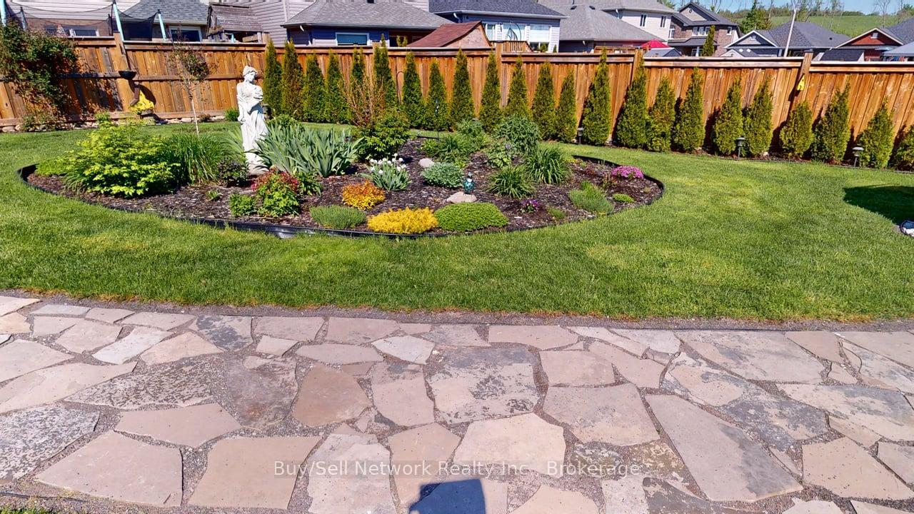 Photo 37 of 12 Summer Lane, Peterborough, Northcrest Ward 5 — HOMEH