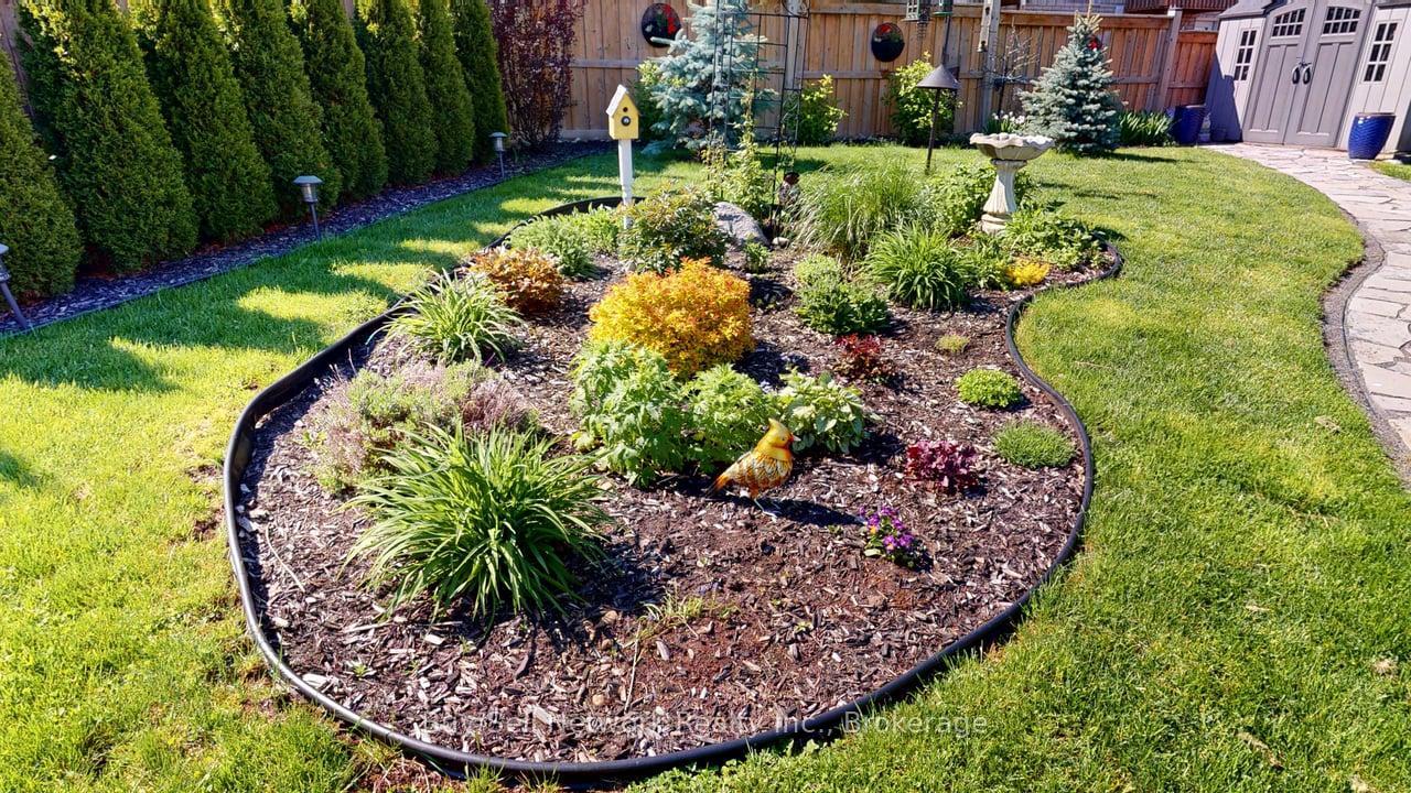 Photo 40 of 12 Summer Lane, Peterborough, Northcrest Ward 5 — HOMEH