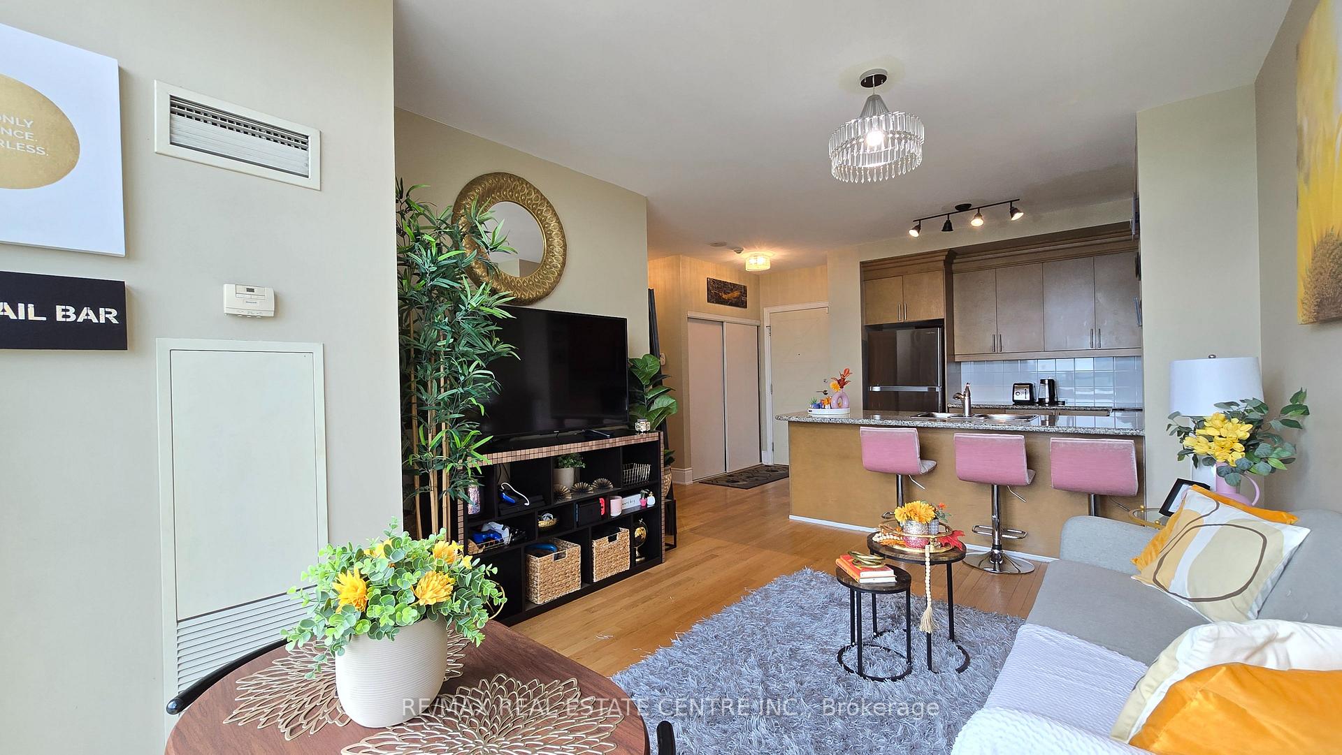Photo 19 of Unit PH207, 18 Harding Boulevard, Richmond Hill, Harding — HOMEH