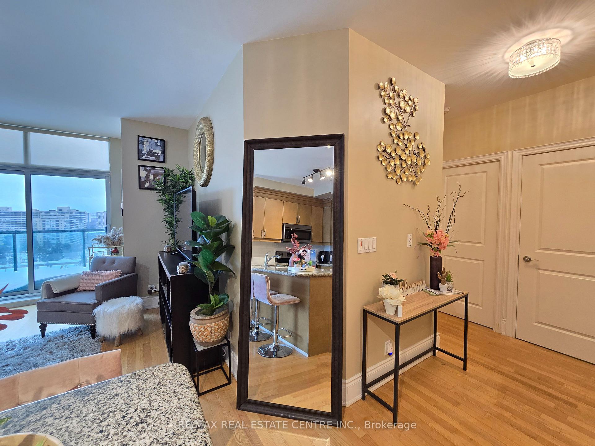 Photo 25 of Unit PH207, 18 Harding Boulevard, Richmond Hill, Harding — HOMEH