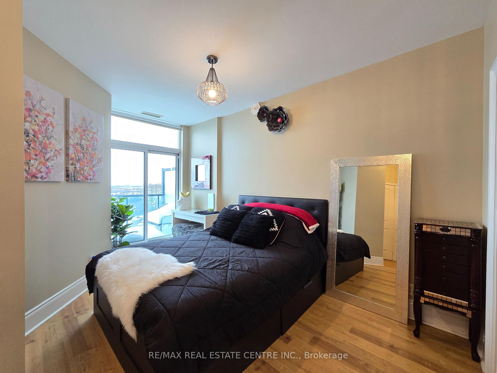 Photo 27 of Unit PH207, 18 Harding Boulevard, Richmond Hill, Harding — HOMEH