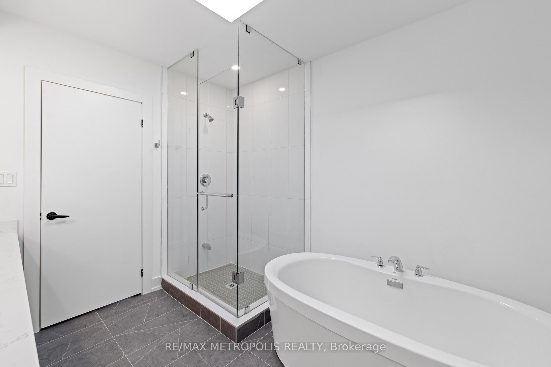 Photo 8 of 449 Lansdowne Avenue, Toronto, Dufferin Grove — HOMEH