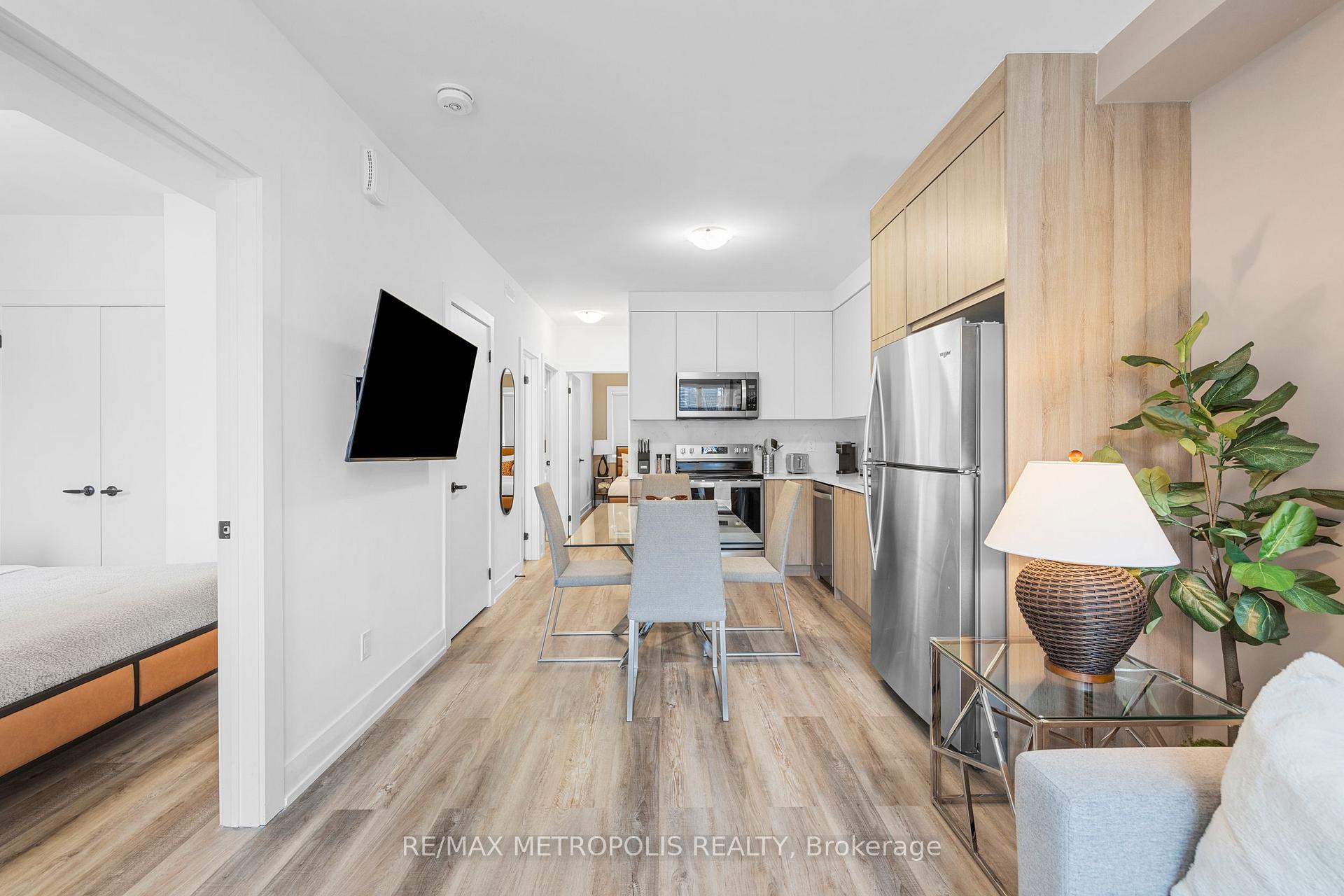 Photo 12 of 449 Lansdowne Avenue, Toronto, Dufferin Grove — HOMEH