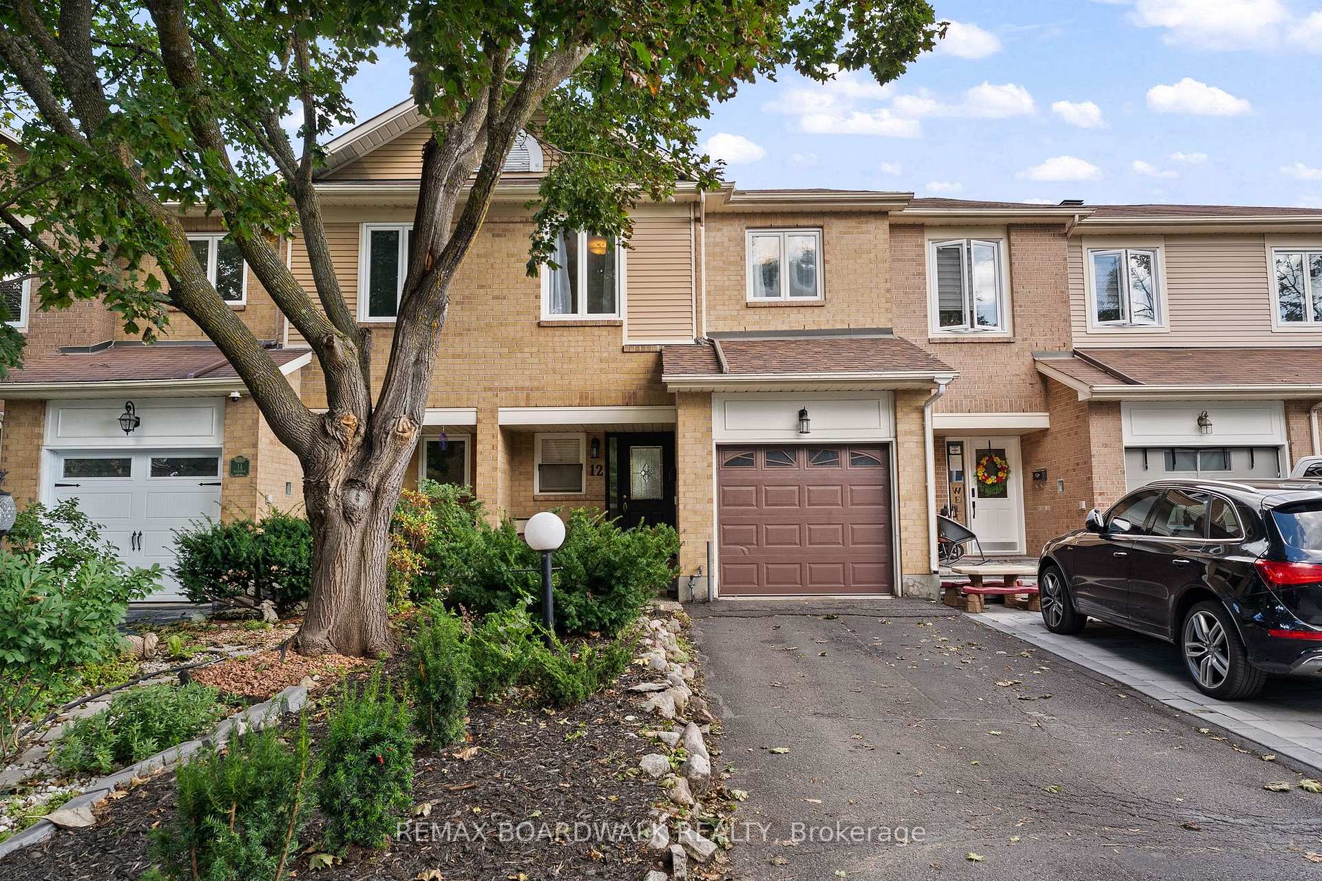 Photo 1 of 12 Willwood Crescent, Ottawa, Barrhaven - Cedargrove/Fraserdale — HOMEH