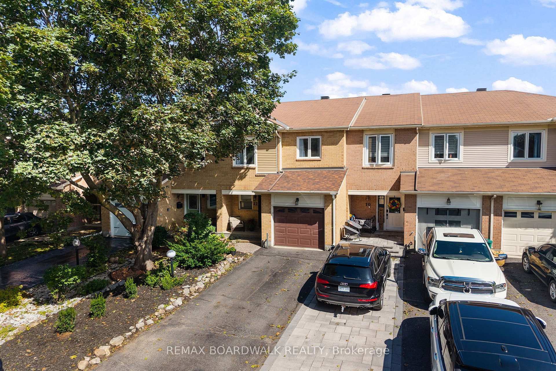 Photo 2 of 12 Willwood Crescent, Ottawa, Barrhaven - Cedargrove/Fraserdale — HOMEH