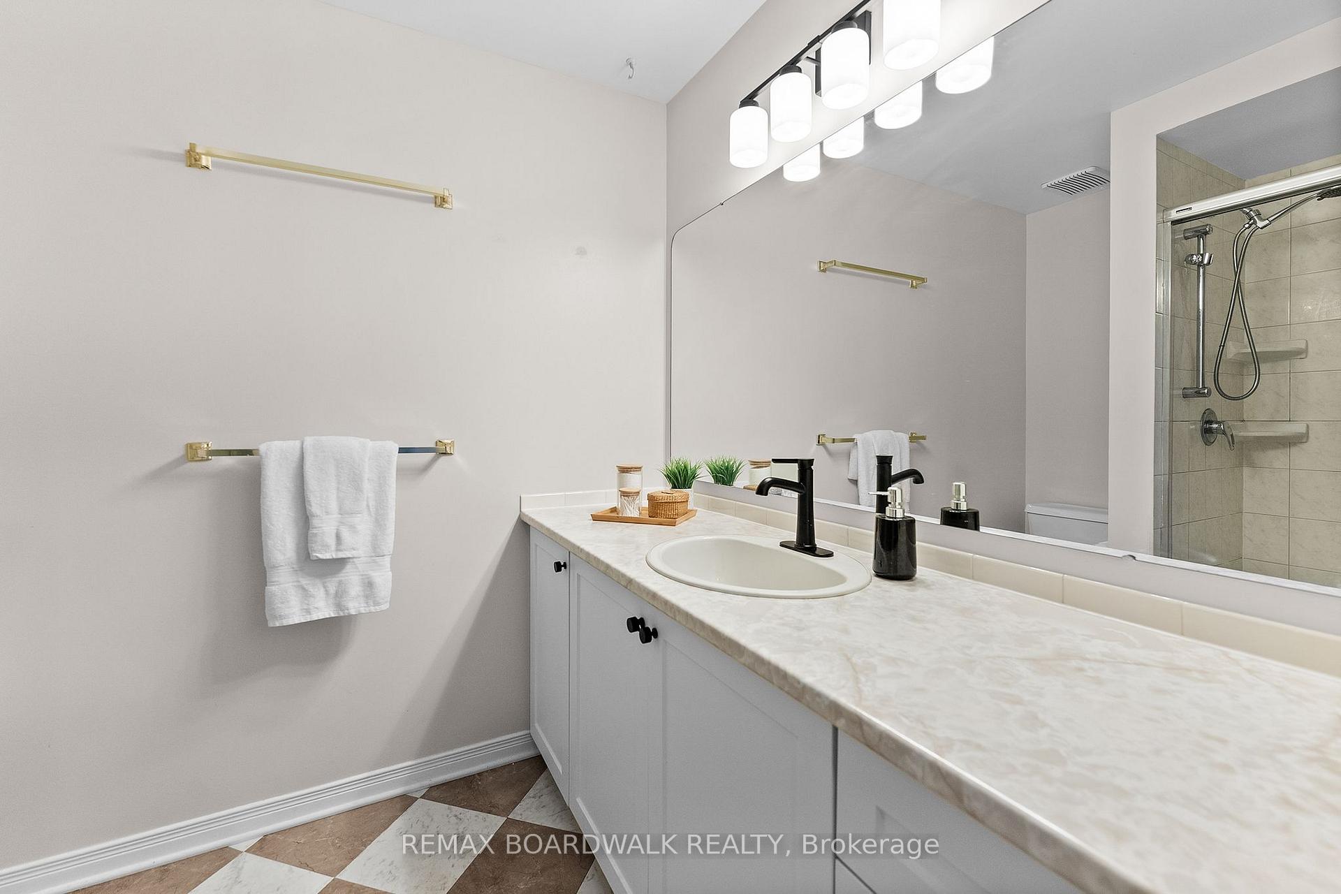 Photo 25 of 12 Willwood Crescent, Ottawa, Barrhaven - Cedargrove/Fraserdale — HOMEH