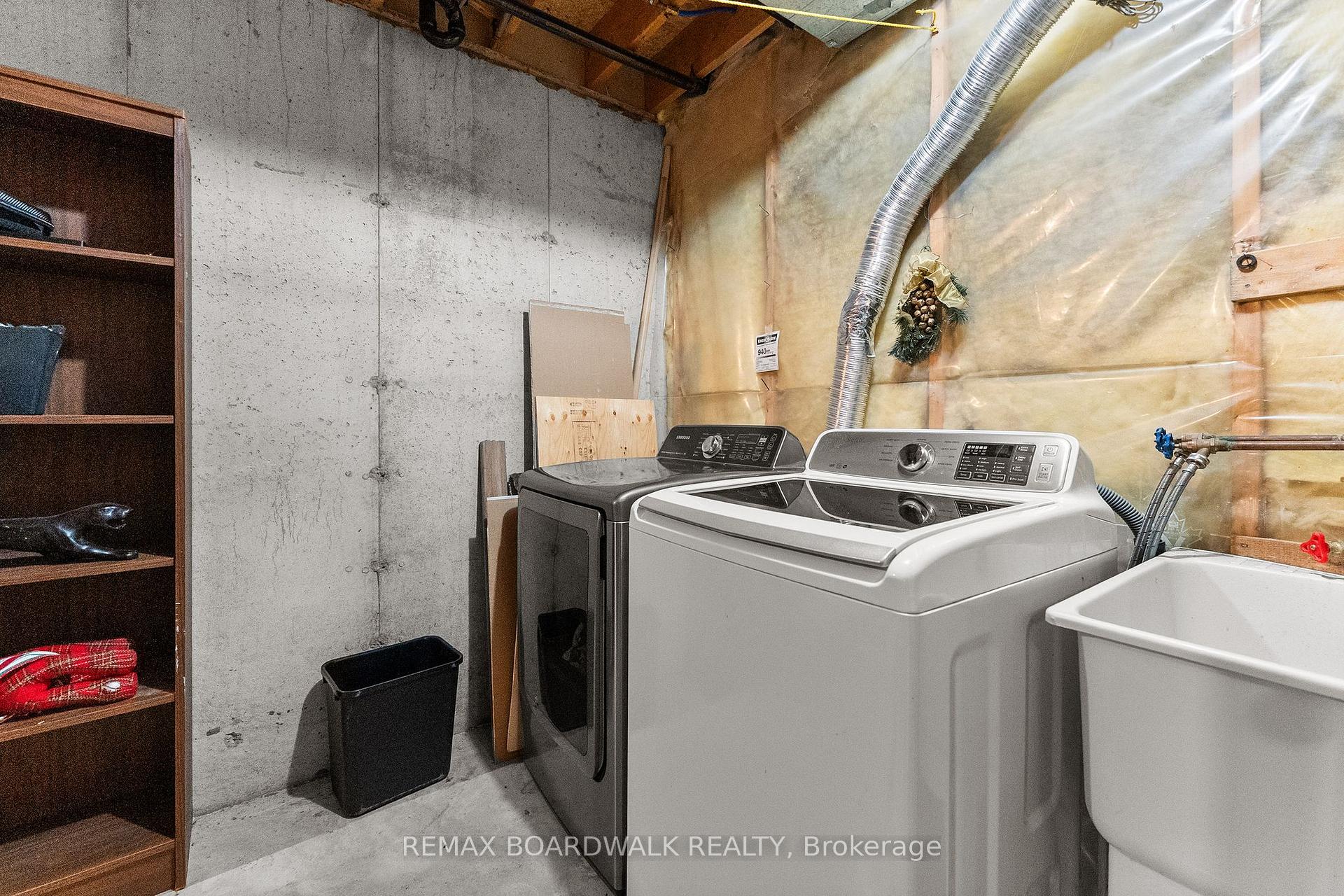Photo 29 of 12 Willwood Crescent, Ottawa, Barrhaven - Cedargrove/Fraserdale — HOMEH