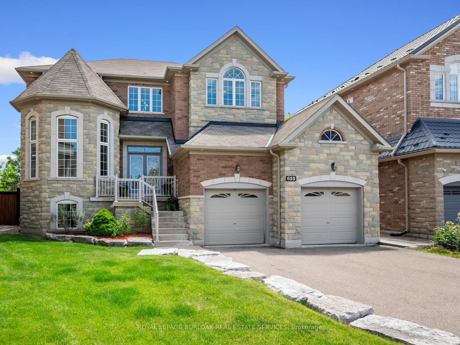 Photo 2 of 655 Kozel Court, Mississauga, Rathwood — HOMEH