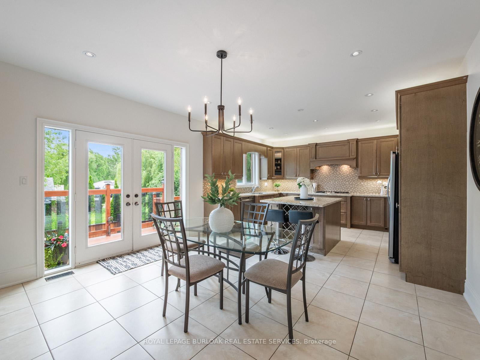 Photo 12 of 655 Kozel Court, Mississauga, Rathwood — HOMEH