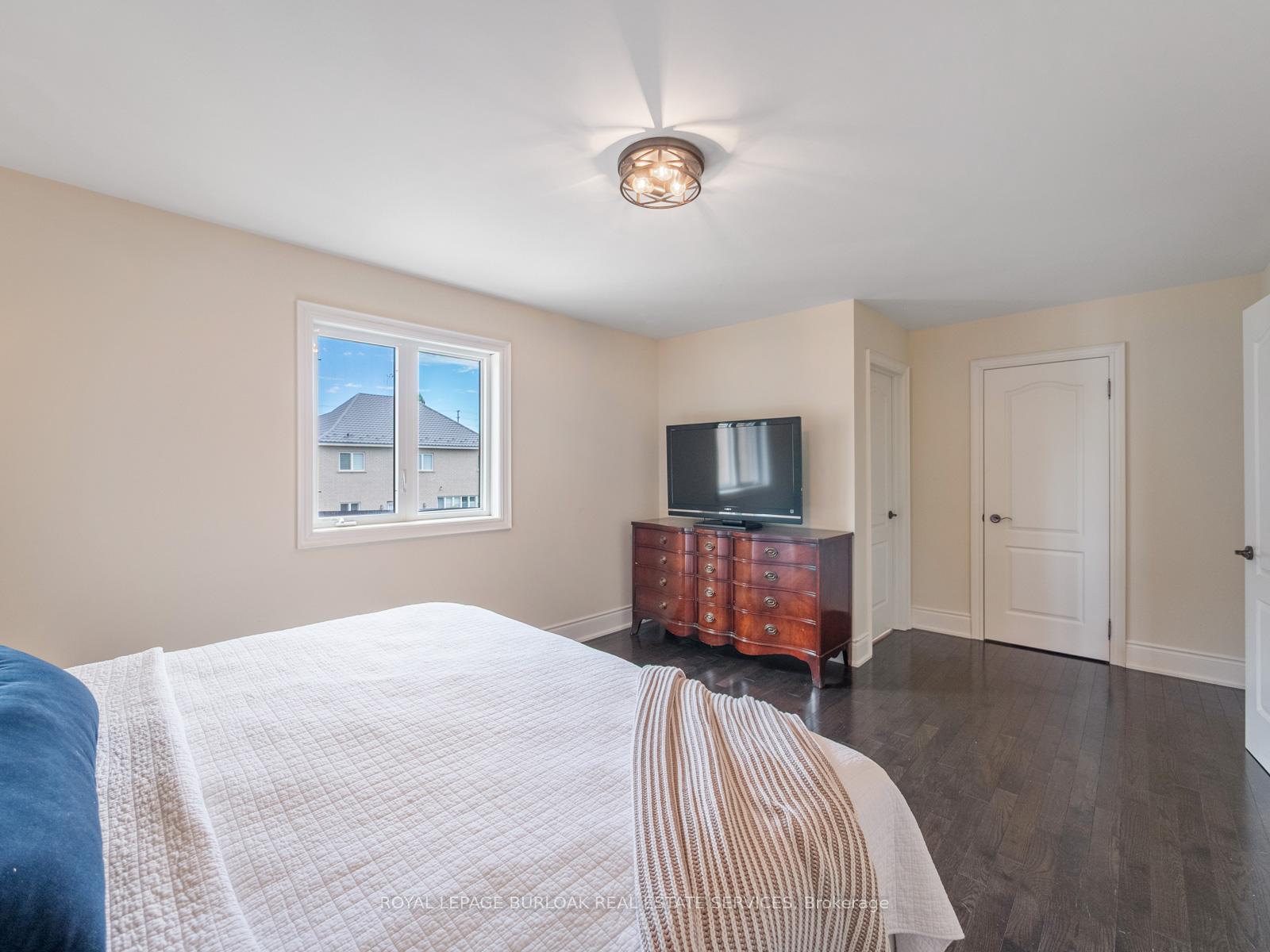 Photo 25 of 655 Kozel Court, Mississauga, Rathwood — HOMEH