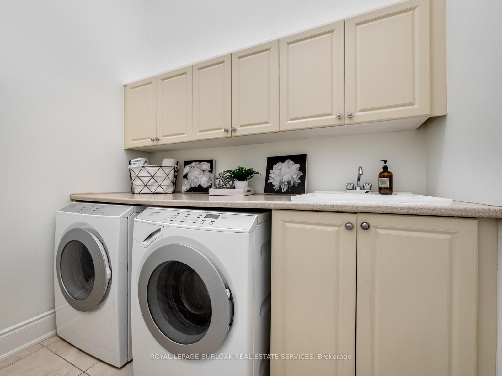 Photo 39 of 655 Kozel Court, Mississauga, Rathwood — HOMEH