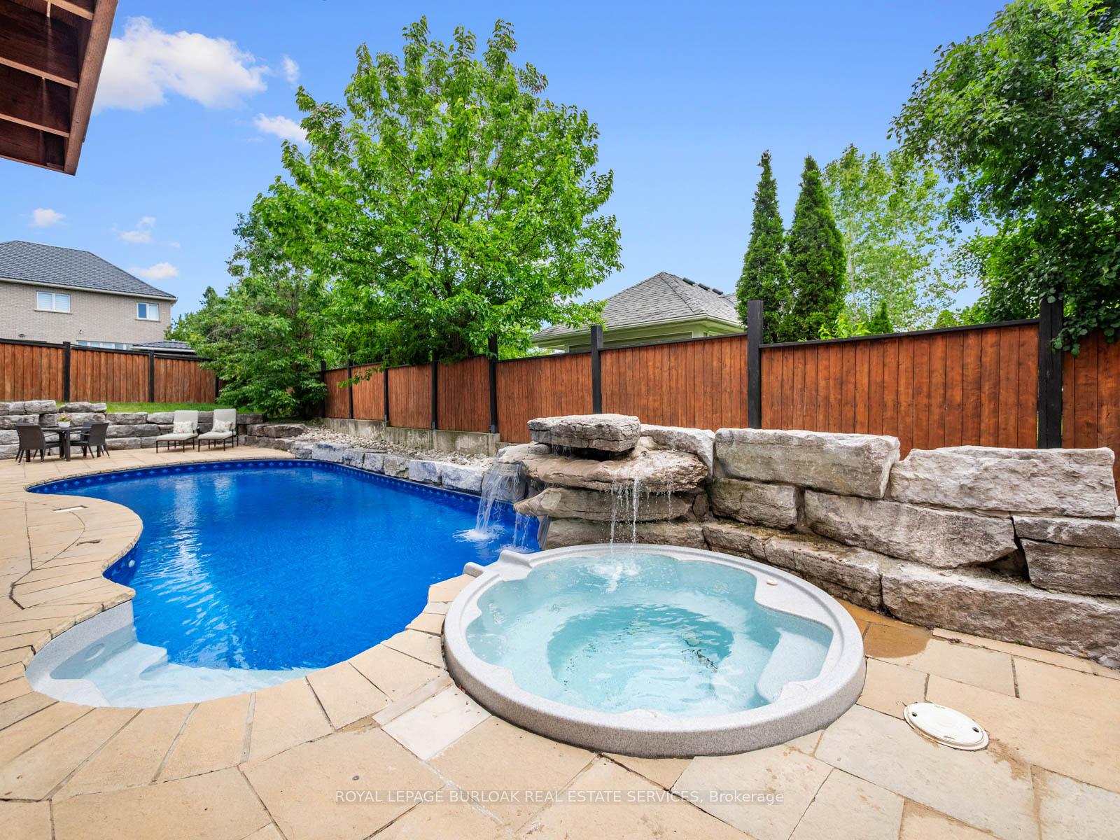 Photo 43 of 655 Kozel Court, Mississauga, Rathwood — HOMEH