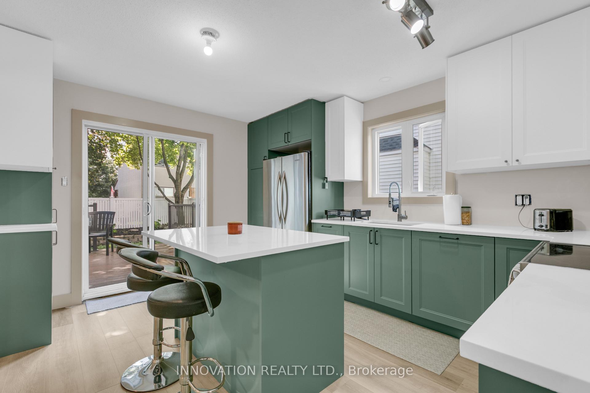 Photo 2 of 704 Levac Drive, Ottawa, Fallingbrook/Pineridge — HOMEH