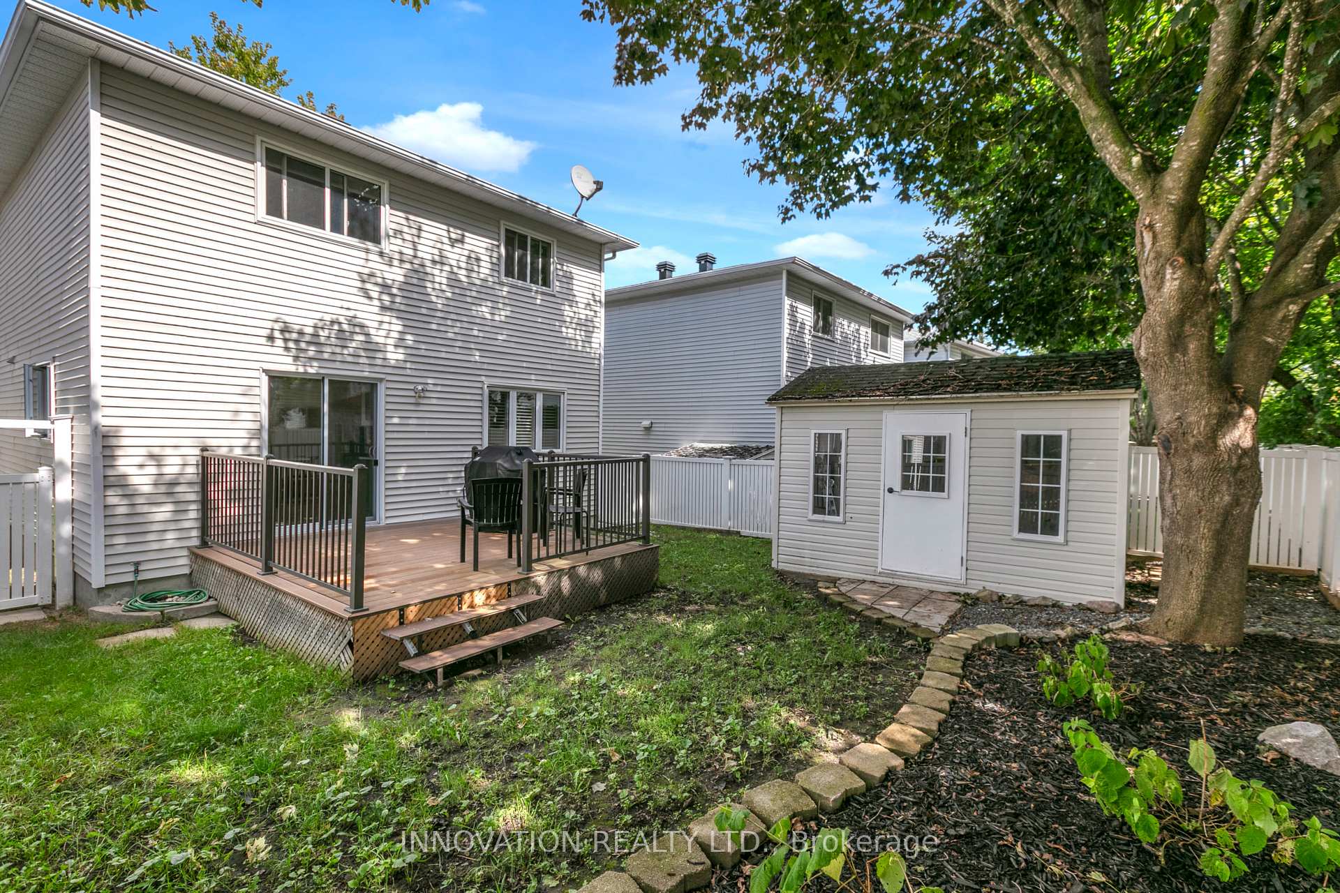 Photo 13 of 704 Levac Drive, Ottawa, Fallingbrook/Pineridge — HOMEH