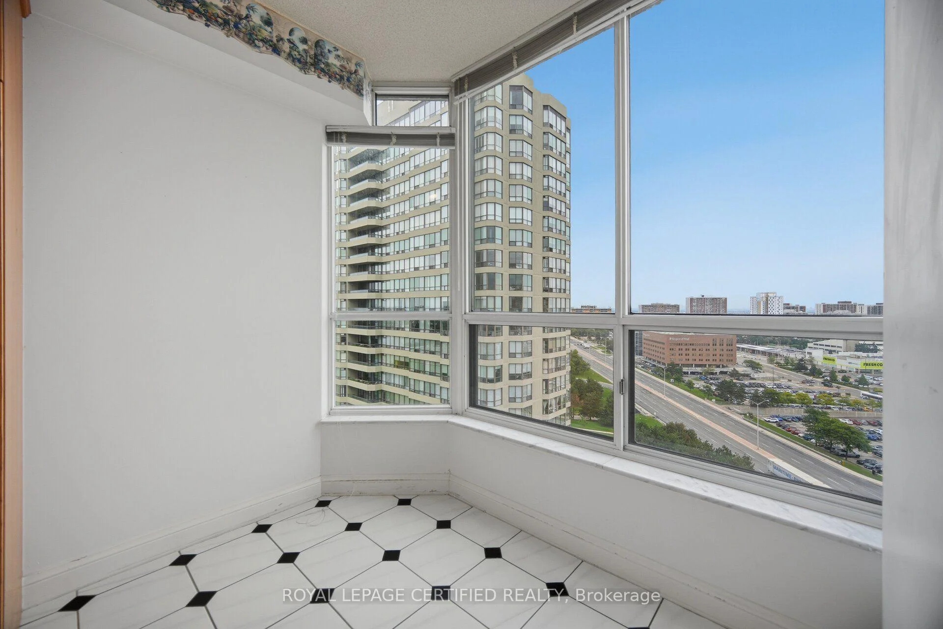Photo 17 of Unit 1610, 24 Hanover Road, Brampton, Queen Street Corridor — HOMEH