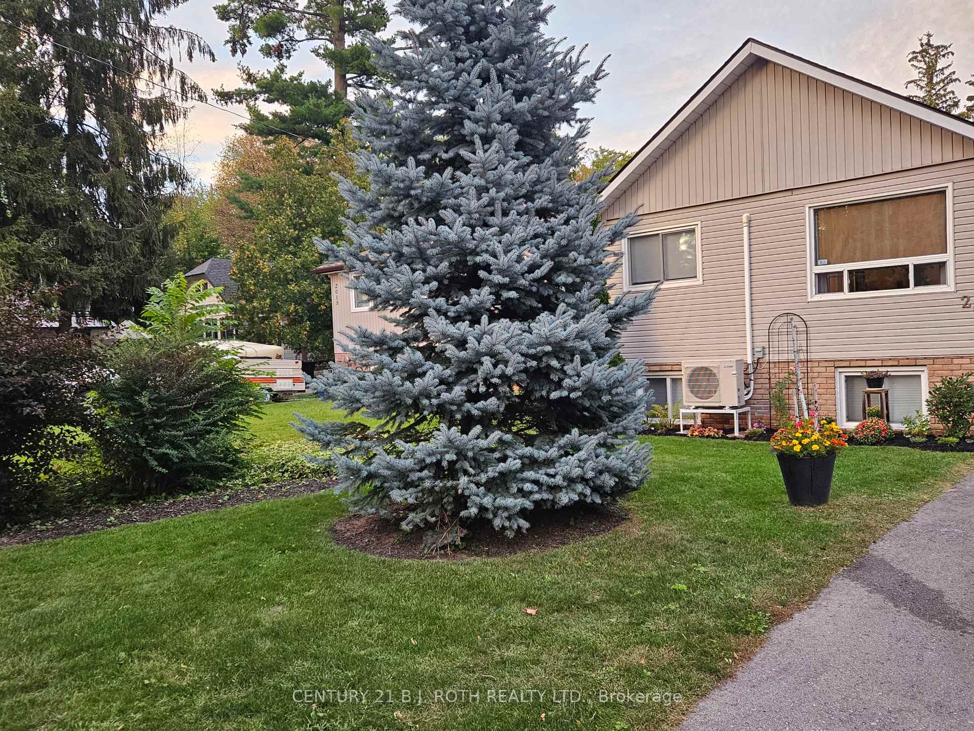 Photo 47 of 2011 25th Side Road, Innisfil, Alcona — HOMEH