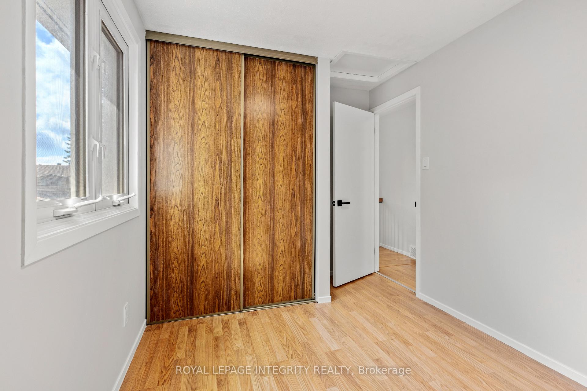 Photo 28 of 1736 Summerlands Crescent, Ottawa, Queenswood Heights South — HOMEH