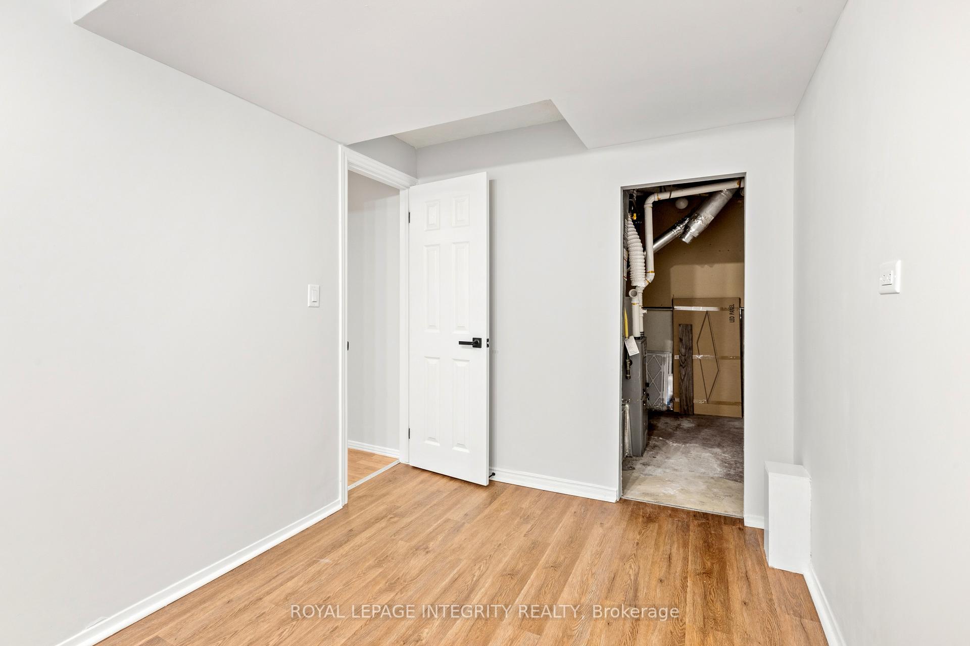 Photo 35 of 1736 Summerlands Crescent, Ottawa, Queenswood Heights South — HOMEH