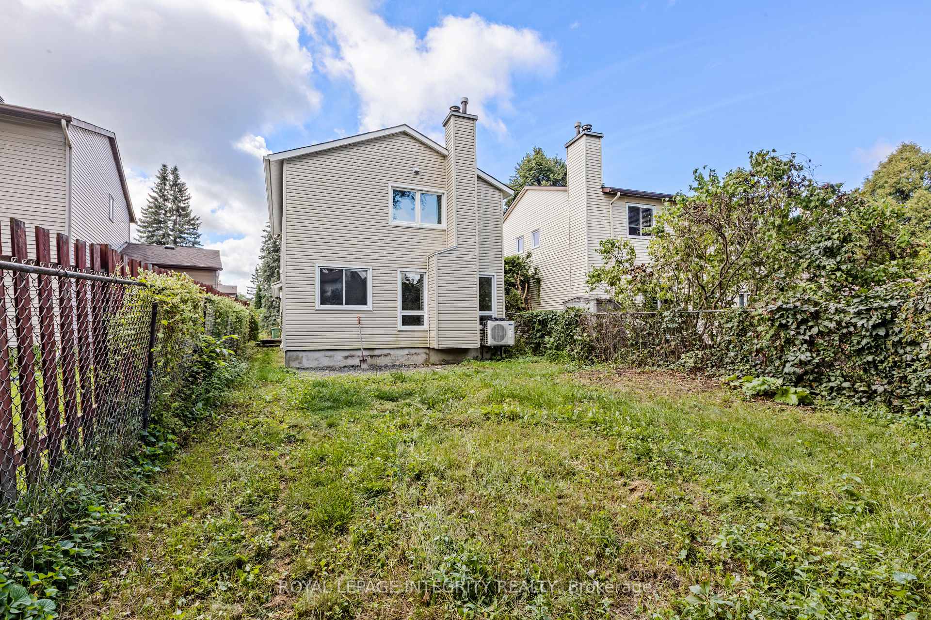Photo 40 of 1736 Summerlands Crescent, Ottawa, Queenswood Heights South — HOMEH