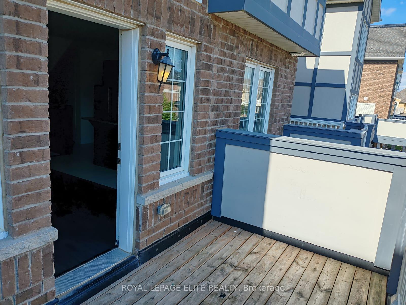 Photo 2 of 133 Toucan Trail, Oakville, Glen Abbey — HOMEH
