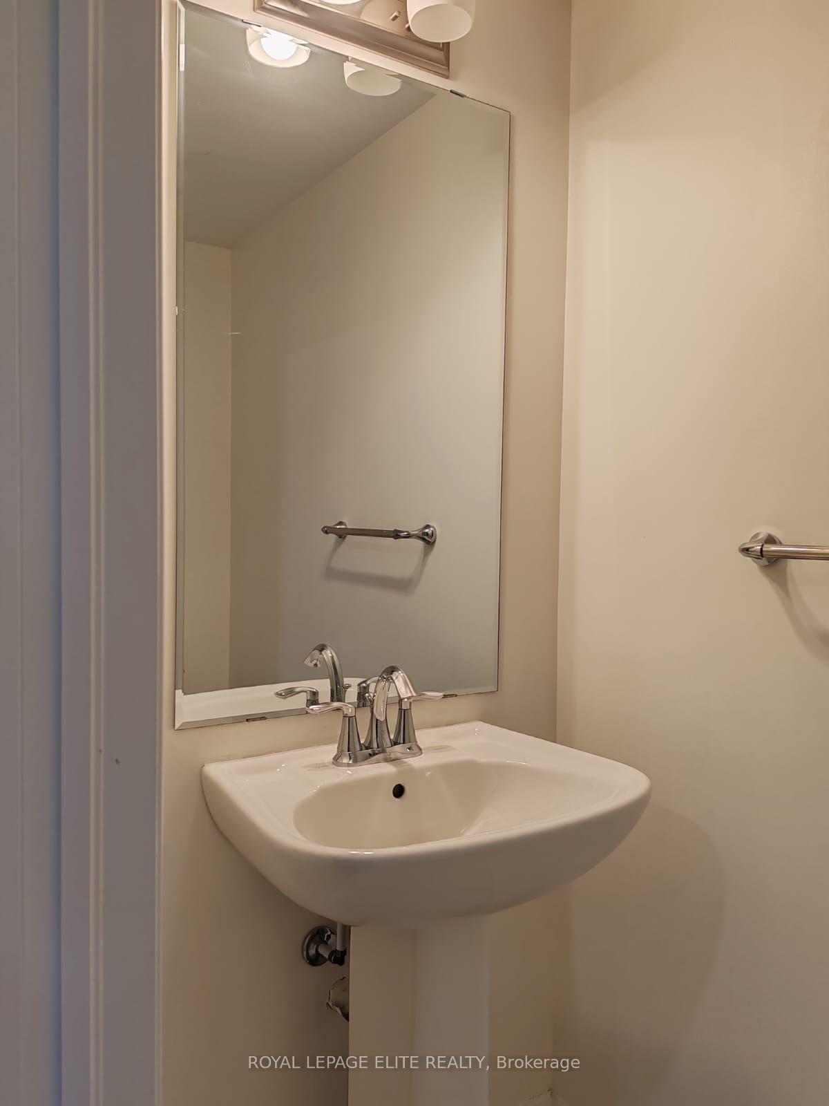 Photo 23 of 133 Toucan Trail, Oakville, Glen Abbey — HOMEH