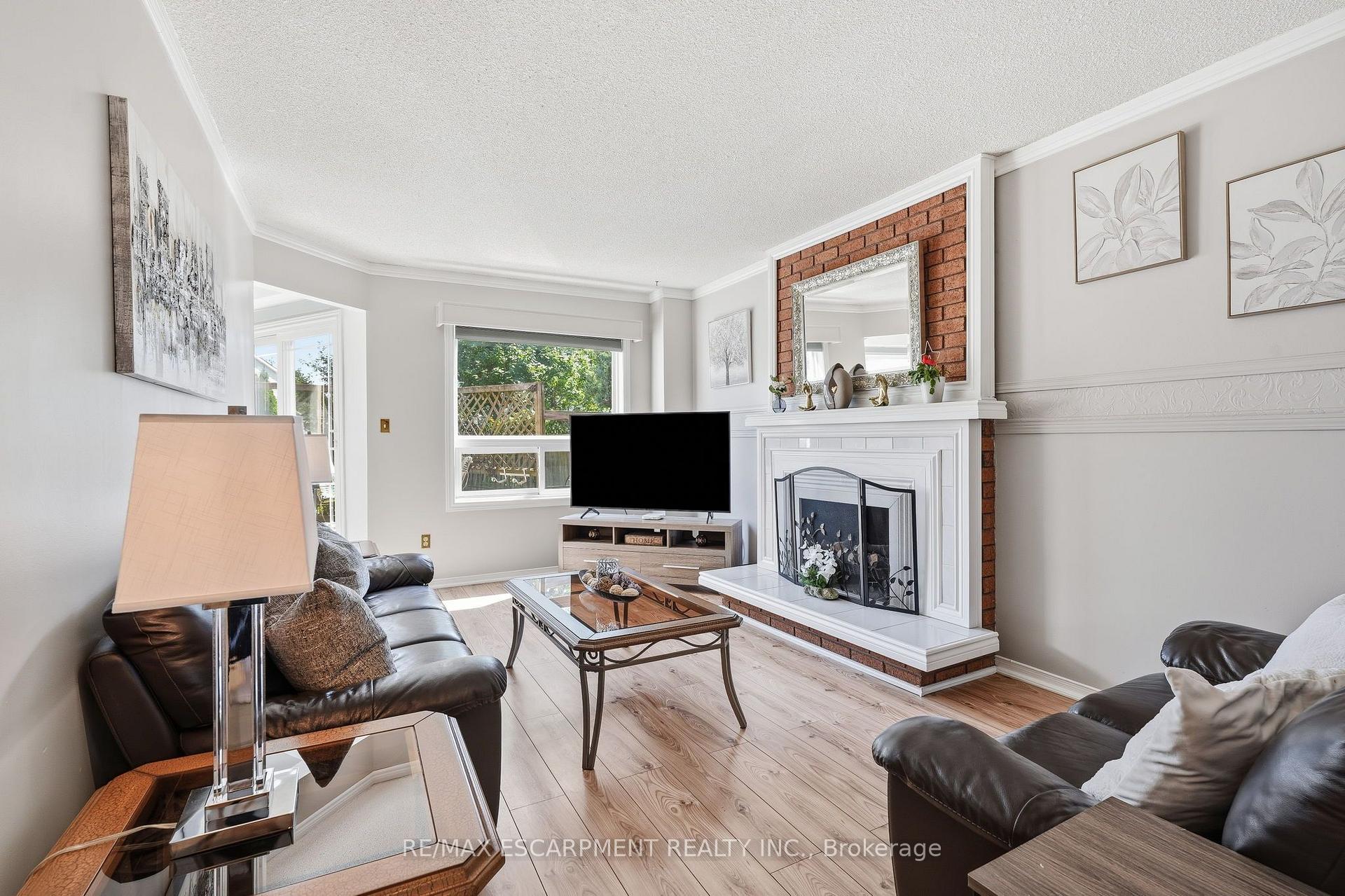 Photo 11 of 1058 Glenbrook Avenue, Oakville, Wedgewood Creek — HOMEH