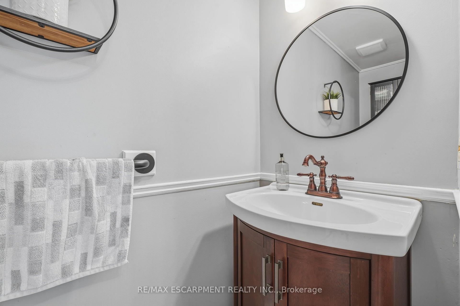 Photo 14 of 1058 Glenbrook Avenue, Oakville, Wedgewood Creek — HOMEH