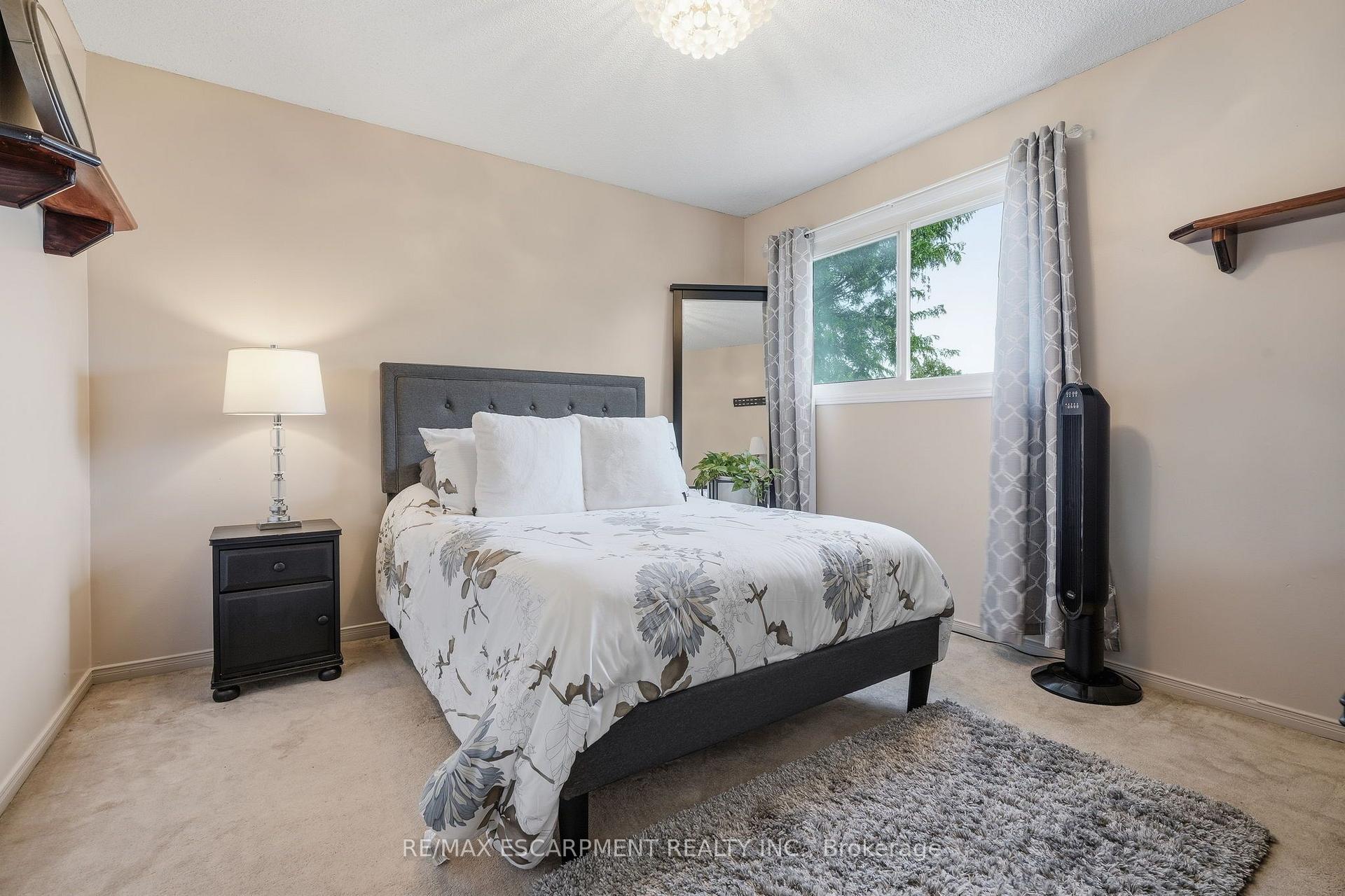 Photo 23 of 1058 Glenbrook Avenue, Oakville, Wedgewood Creek — HOMEH