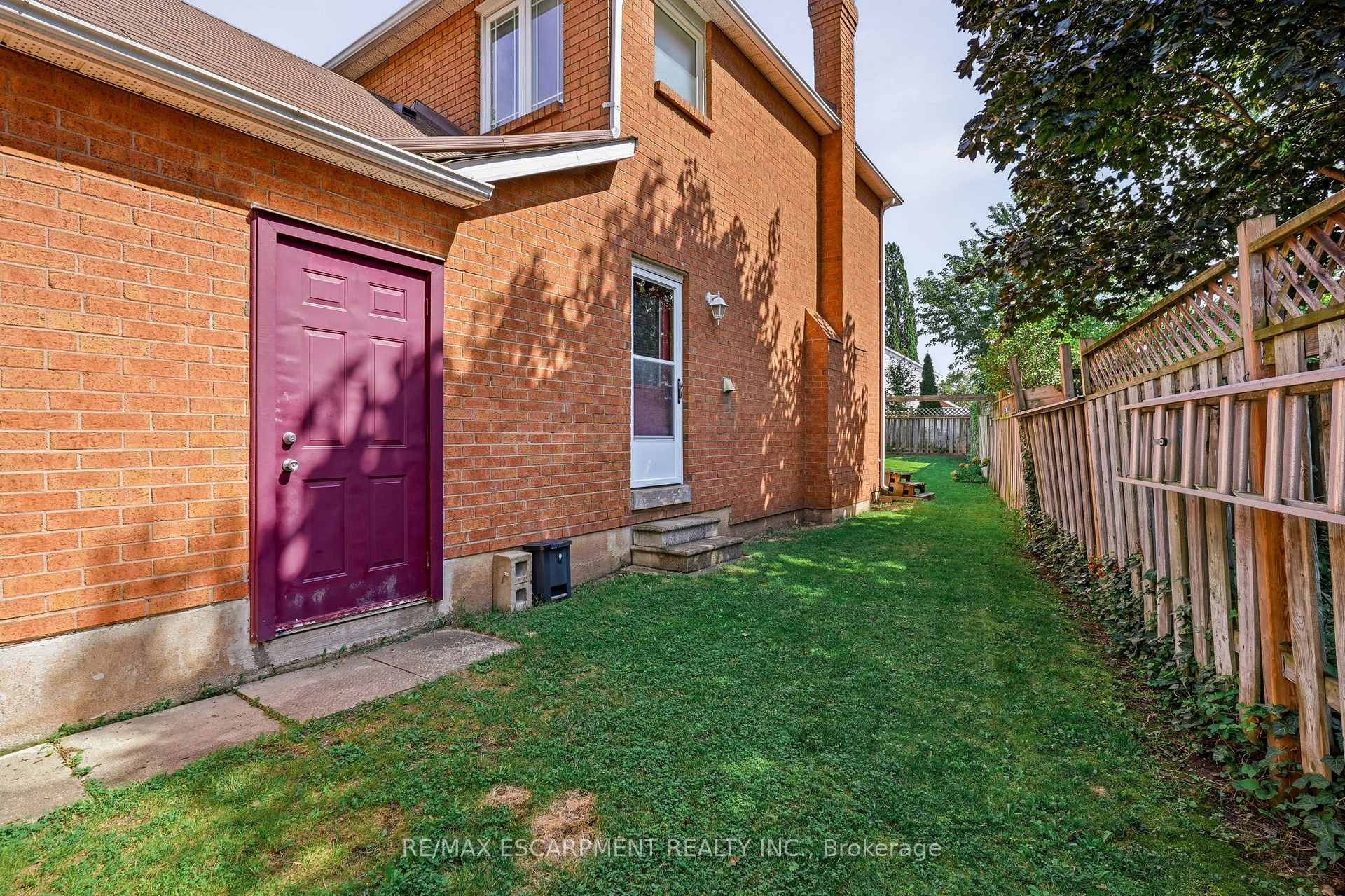 Photo 28 of 1058 Glenbrook Avenue, Oakville, Wedgewood Creek — HOMEH