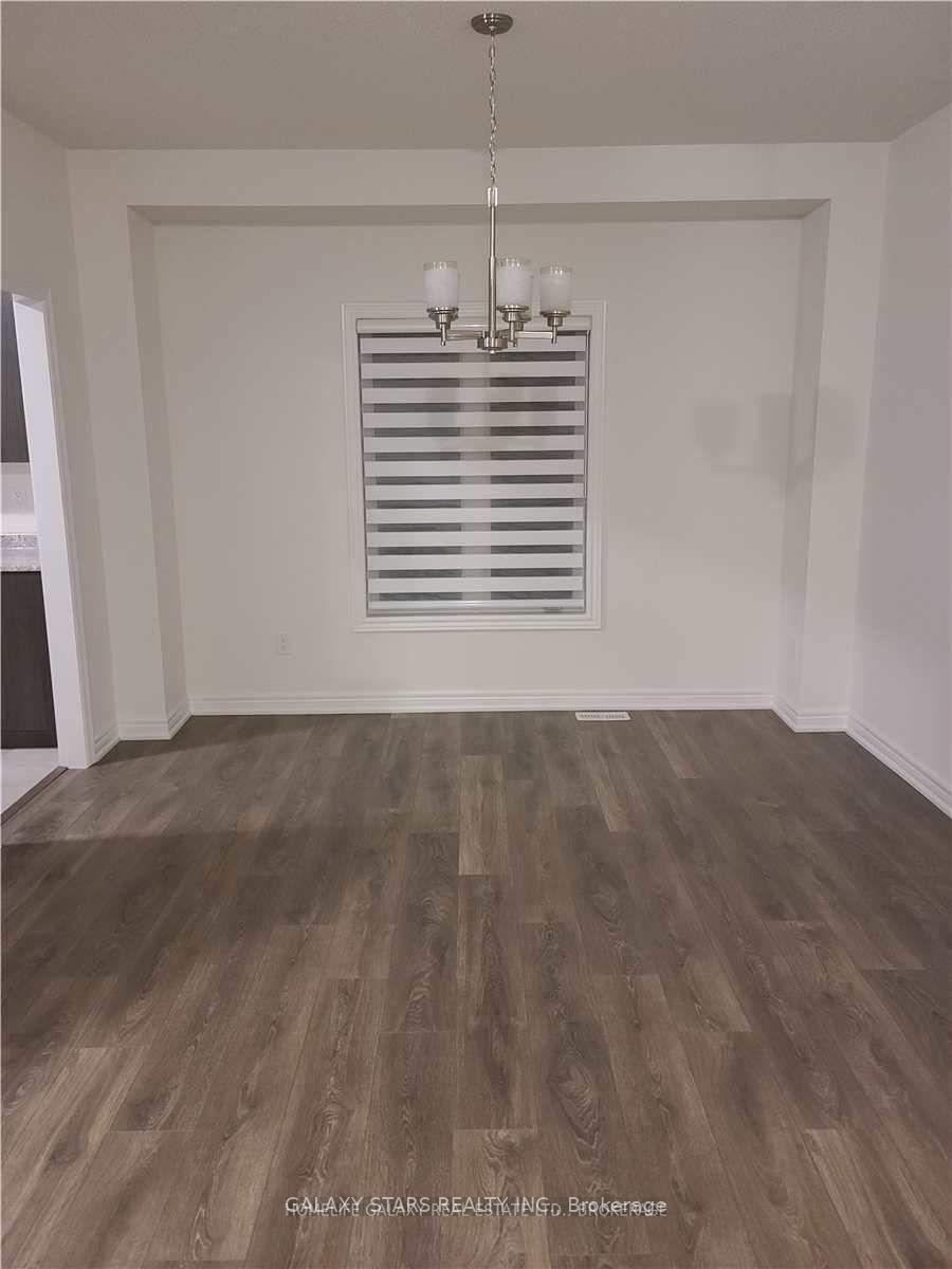 Photo 5 of 1785 Douglas Langtree Drive, Oshawa, Taunton — HOMEH