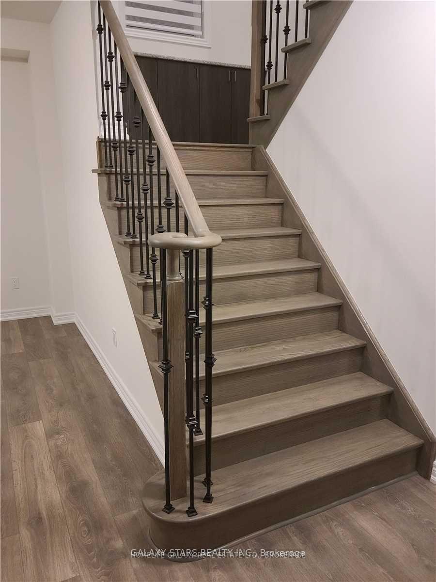 Photo 10 of 1785 Douglas Langtree Drive, Oshawa, Taunton — HOMEH
