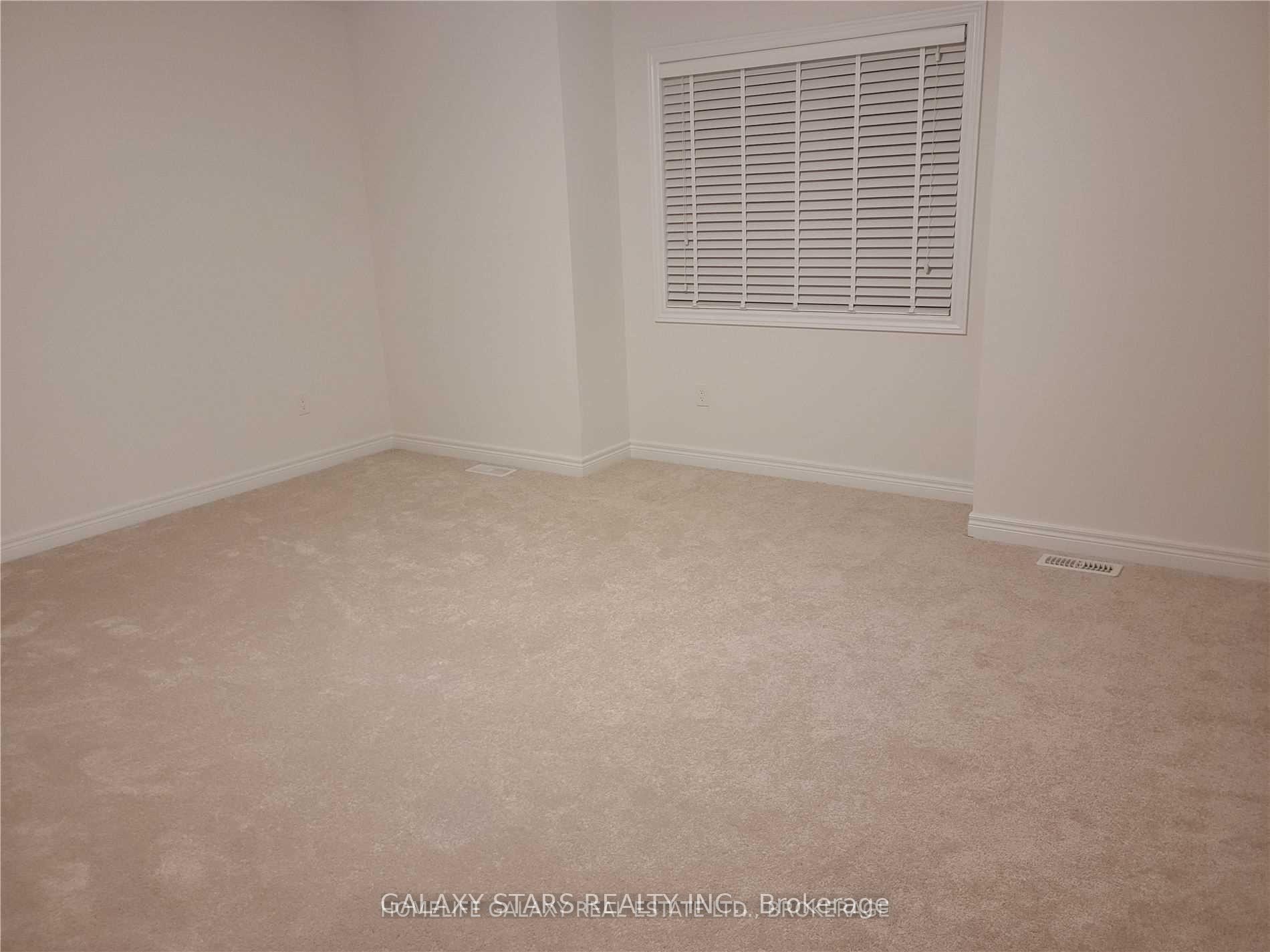 Photo 11 of 1785 Douglas Langtree Drive, Oshawa, Taunton — HOMEH