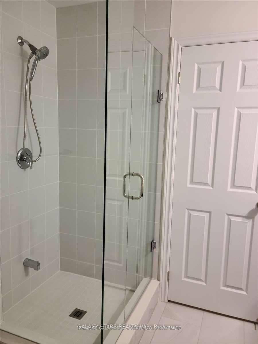 Photo 13 of 1785 Douglas Langtree Drive, Oshawa, Taunton — HOMEH