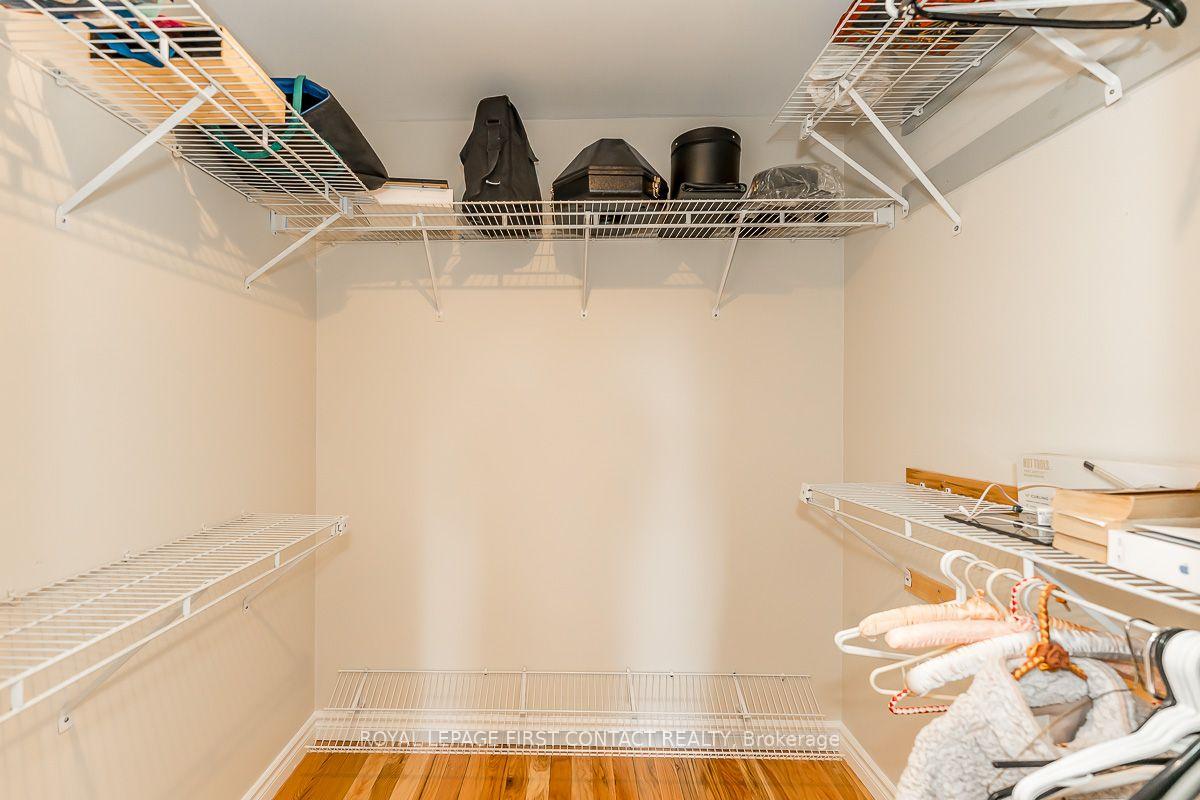 Photo 20 of 35 Gibbon Drive, Barrie, Letitia Heights — HOMEH