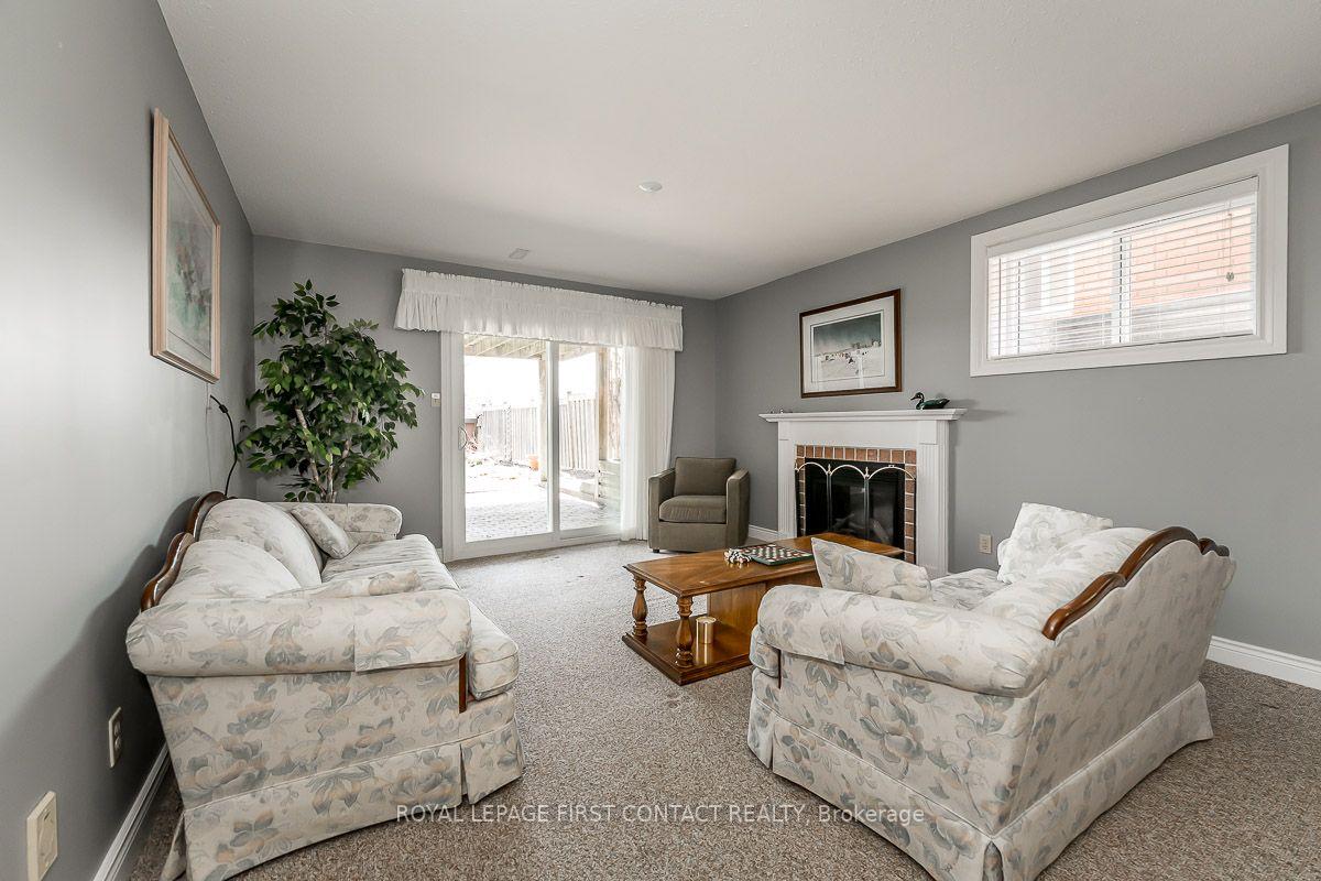 Photo 26 of 35 Gibbon Drive, Barrie, Letitia Heights — HOMEH