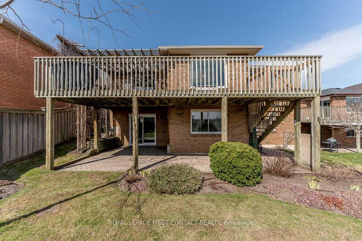 Photo 36 of 35 Gibbon Drive, Barrie, Letitia Heights — HOMEH