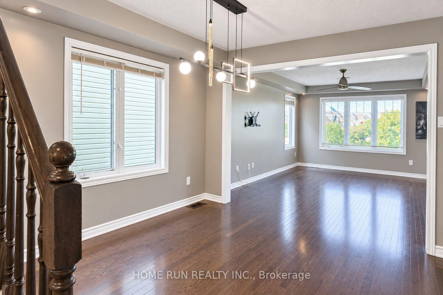 Photo 11 of 580 Meadowcreek Circle, Ottawa, Kanata - Emerald Meadows/Trailwest — HOMEH