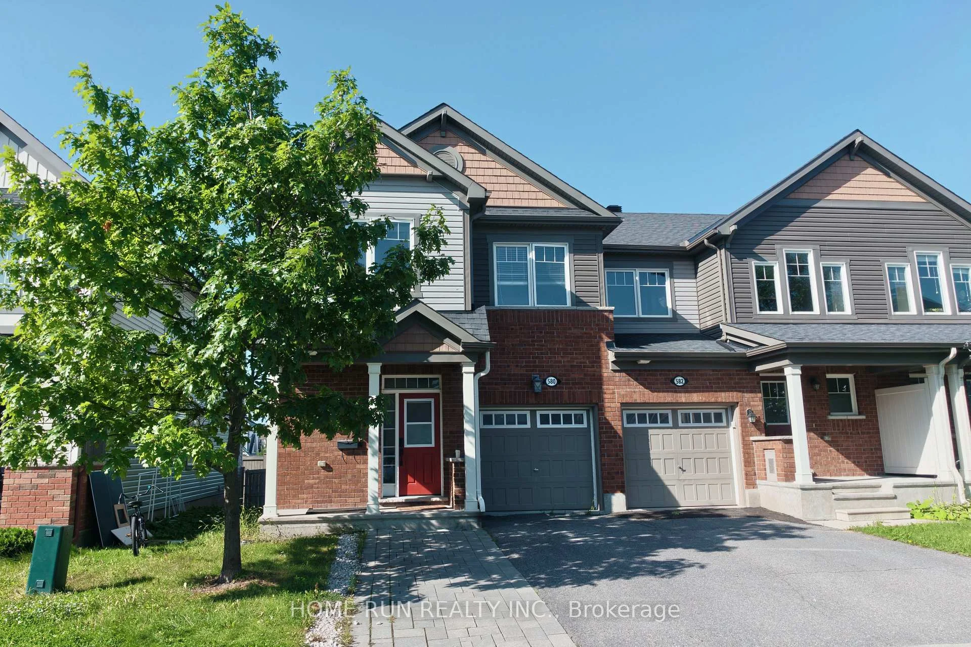 Photo 7 of 580 Meadowcreek Circle, Ottawa, Kanata - Emerald Meadows/Trailwest — HOMEH