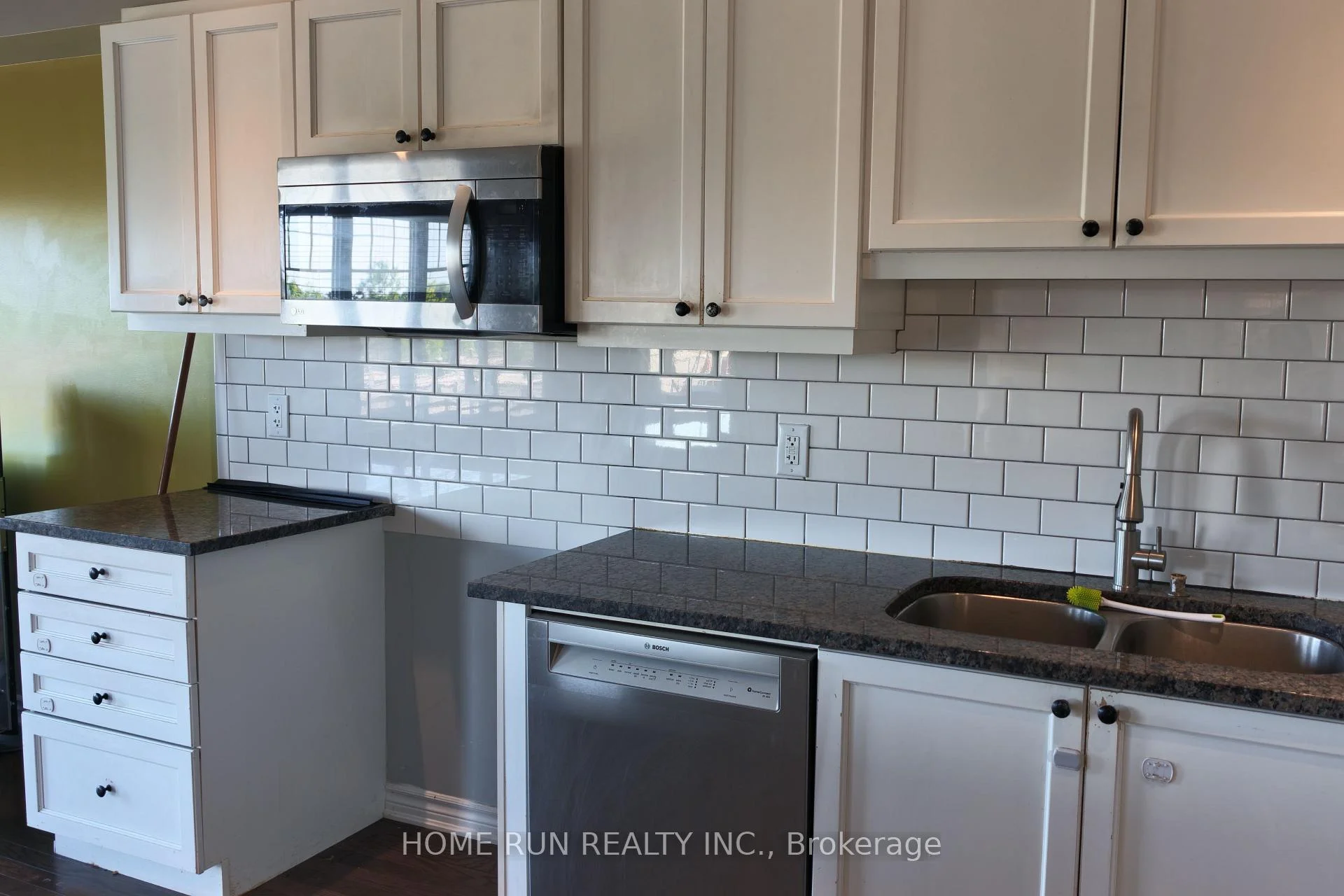 Photo 66 of 580 Meadowcreek Circle, Ottawa, Kanata - Emerald Meadows/Trailwest — HOMEH