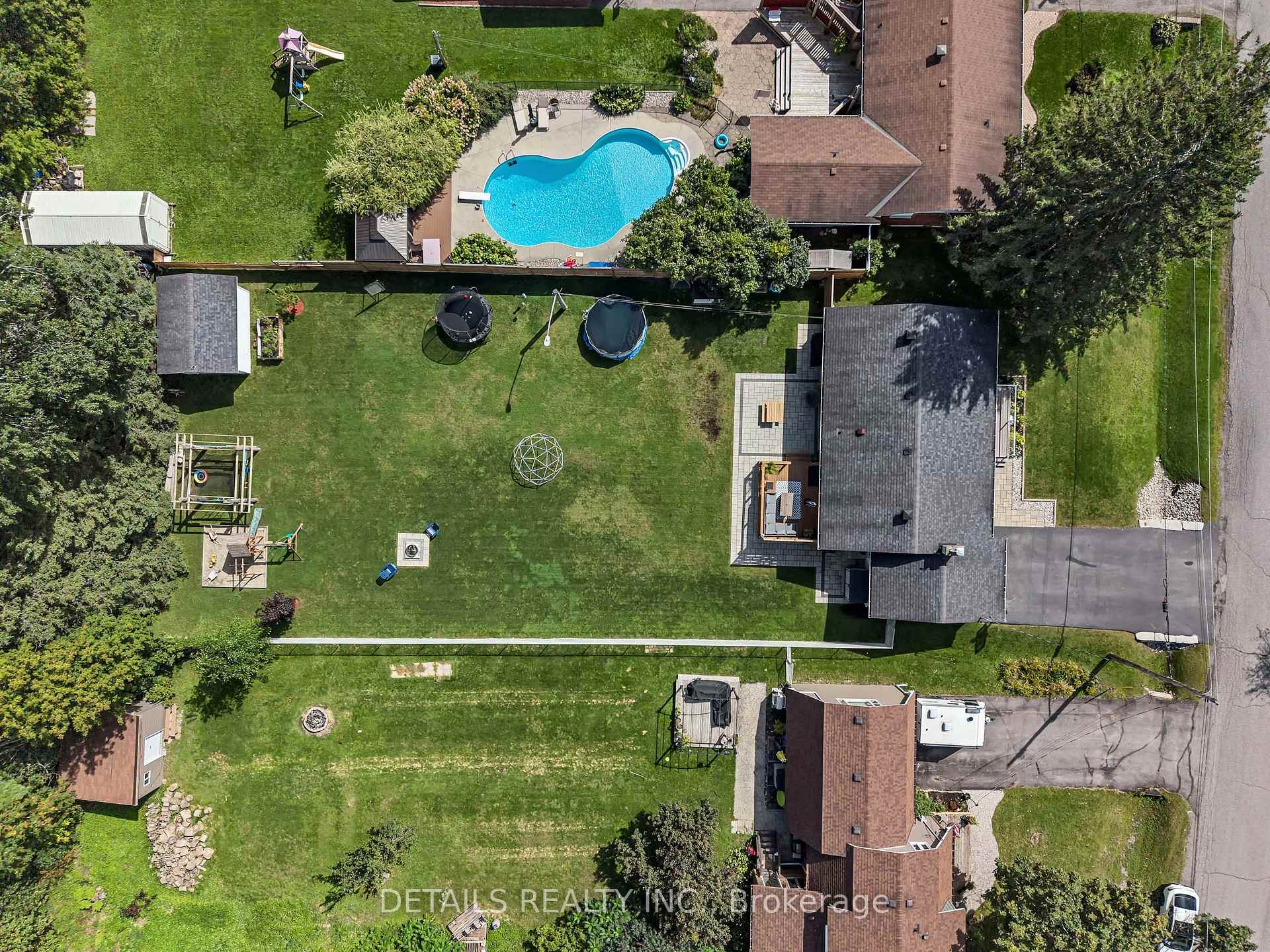 Photo 42 of 100 Fowler Street S, Ottawa, Richmond — HOMEH