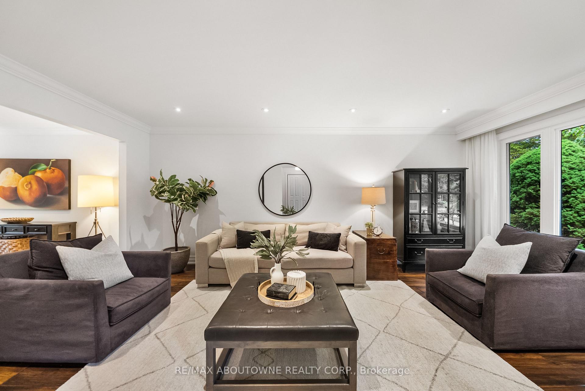 Photo 8 of 470 Carlton Drive, Oakville, Ford — HOMEH